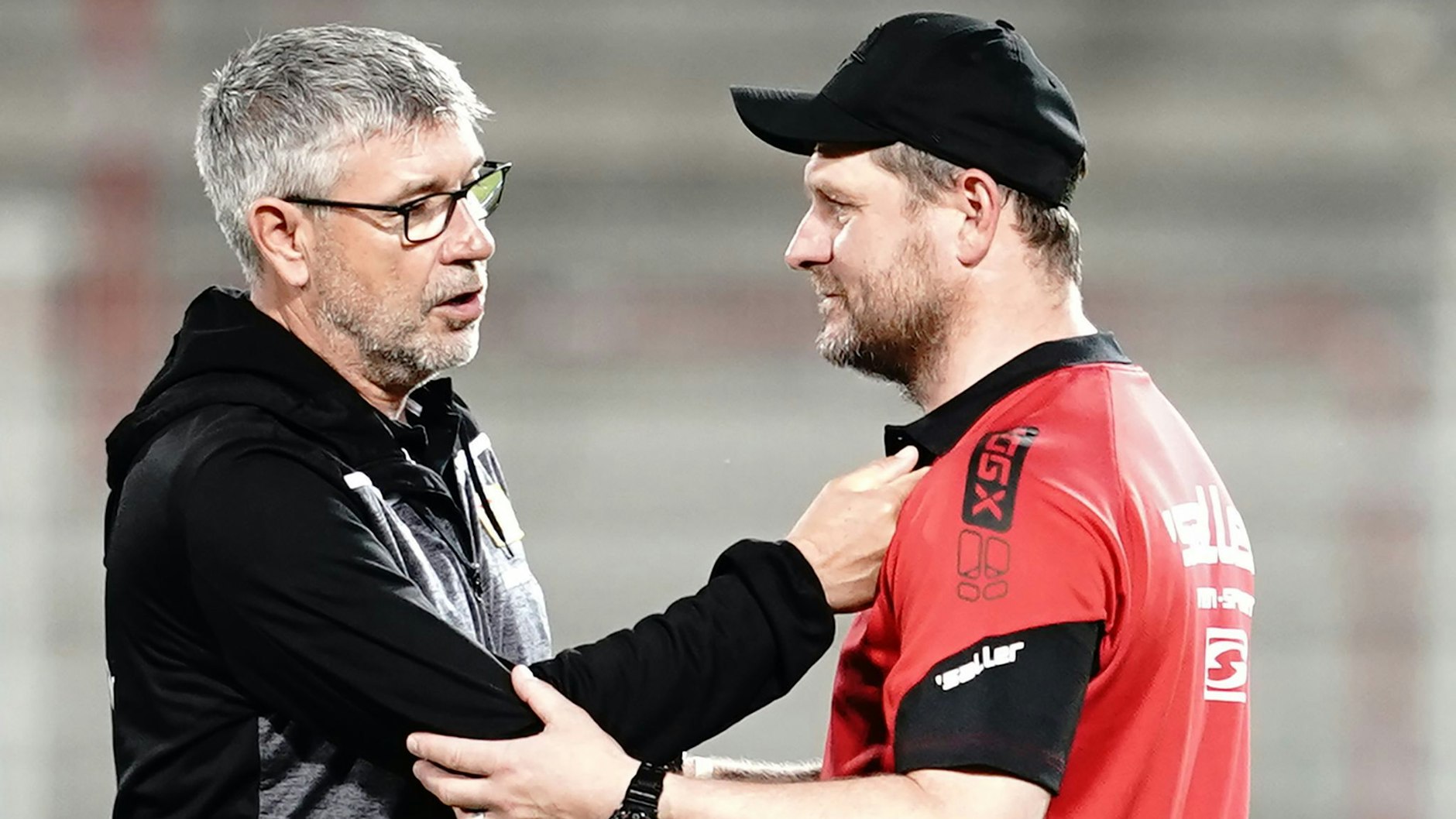 Urs Fischer (l.) und Steffen Baumgart werden sich als Trainer wieder gegenüber stehen.