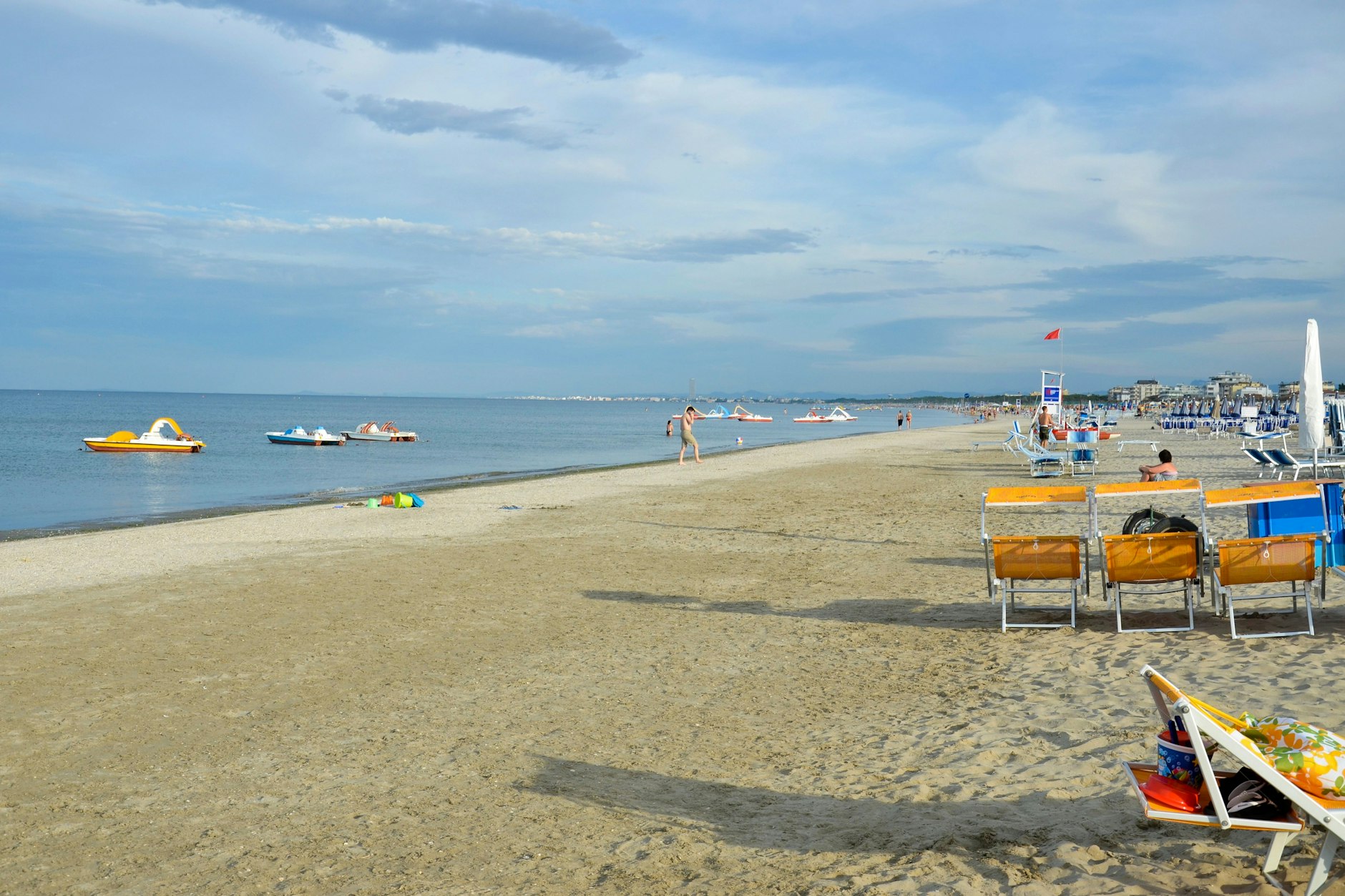 Der Badestrand von Cervia an der Adria in Italien (Archivfoto).
