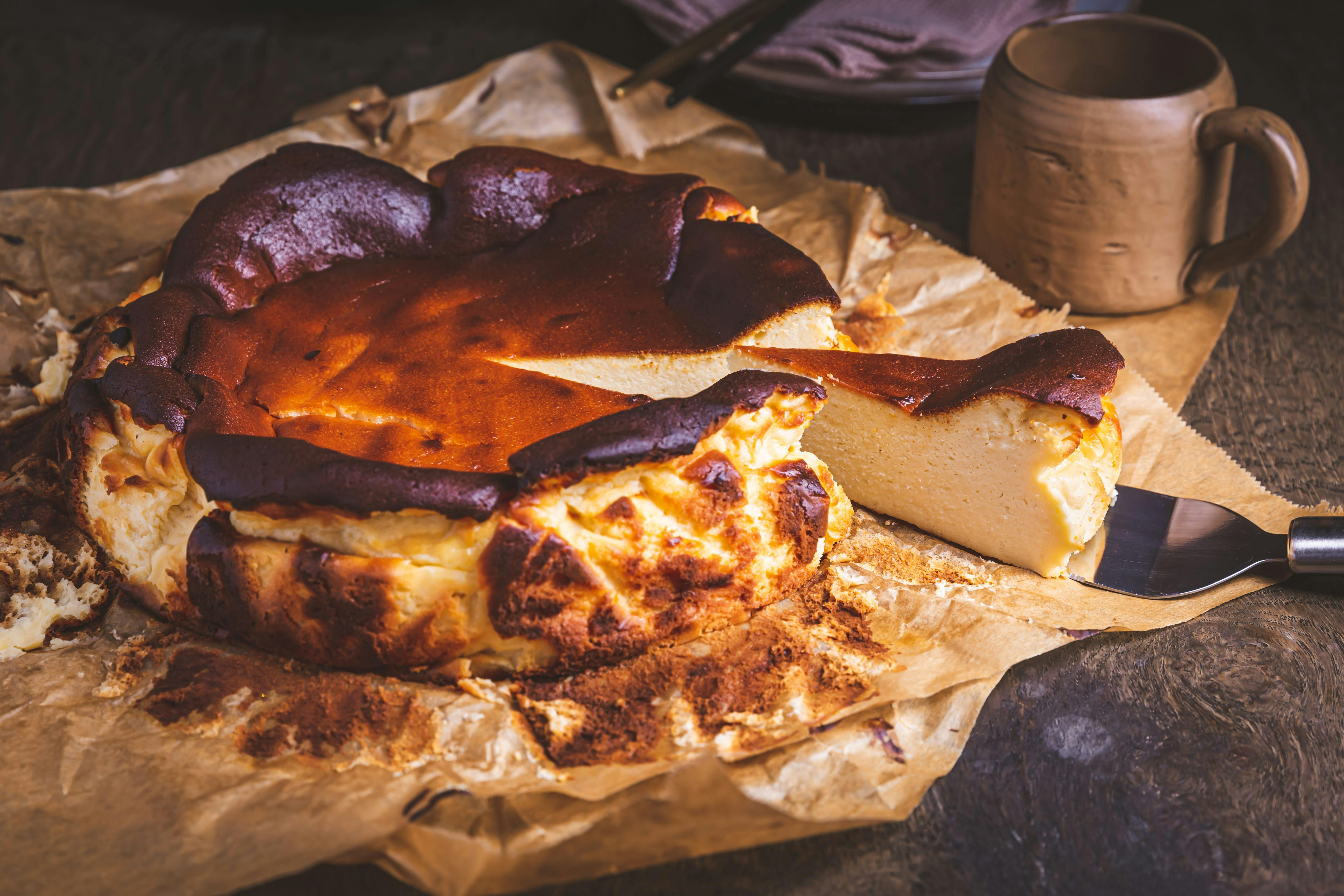 San Sebastian Cheesecake: Der weltbeste Käsekuchen, ganz einfach gemacht!