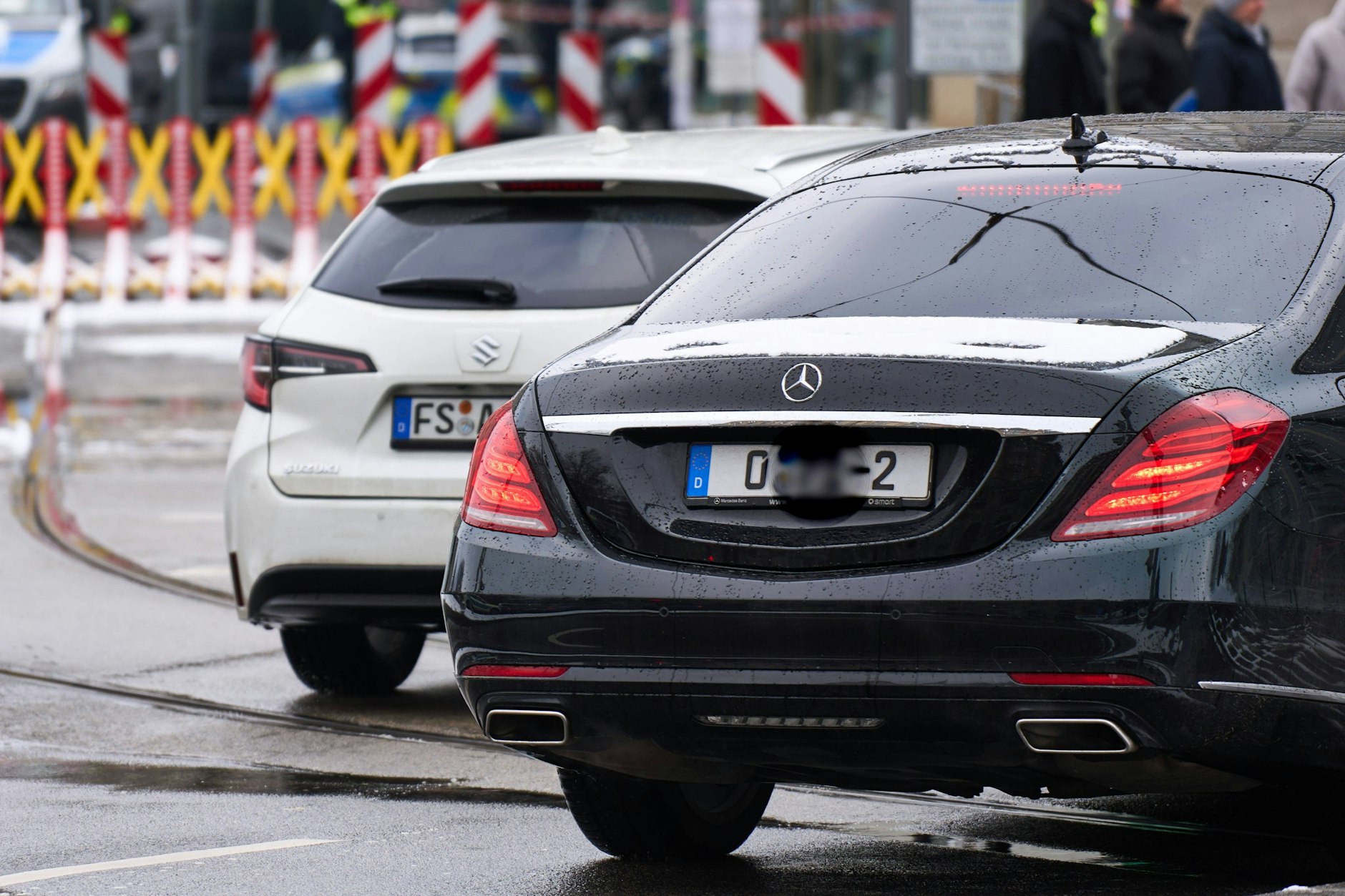 In Berlin bekannt: Die Autos mit den 0-Kennzeichen gehören zu ausländischen Botschaften.