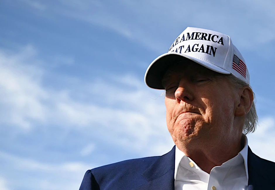 Nach schweren russischen Angriffen auf die Ukraine zeigt sich US-Präsident Donald Trump frustriert über Putin.