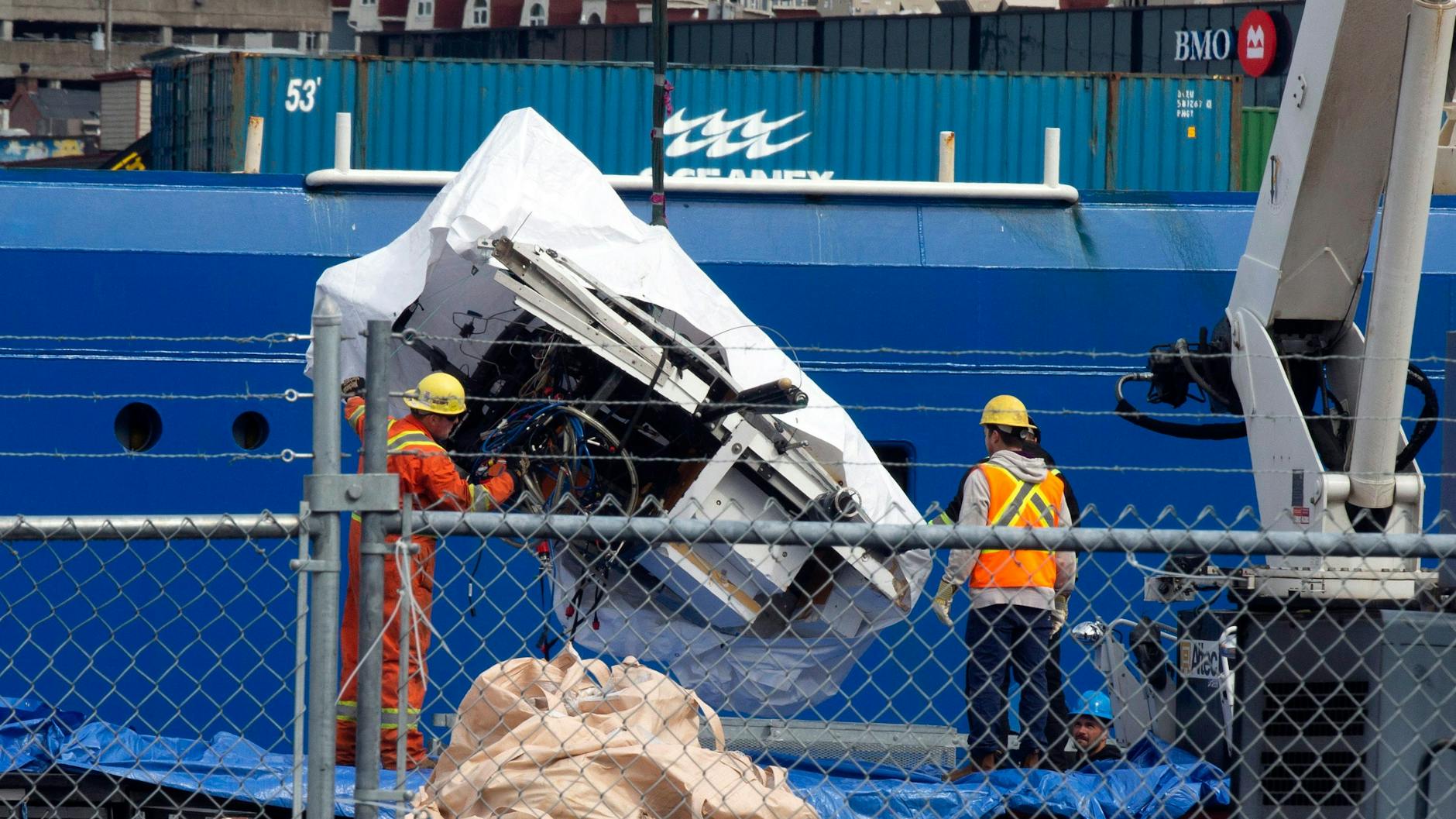 Das U-Boot Titan implodierte auf dem Weg zum legendären Wrack der Titanic. Tage nach der Tragödie wurden die Trümmer des Unterwassergefährtes geborgen.