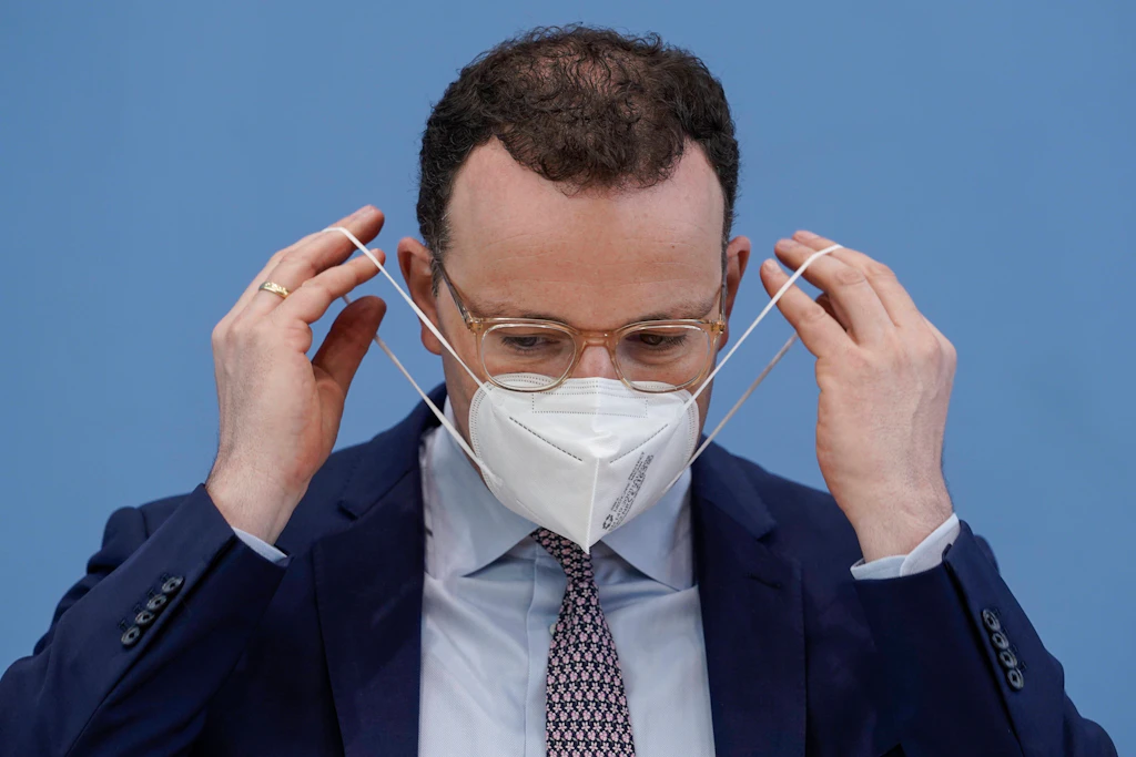 Rapora göre Jens Spahn, Denetçiler Mahkemesini eleştiriyor