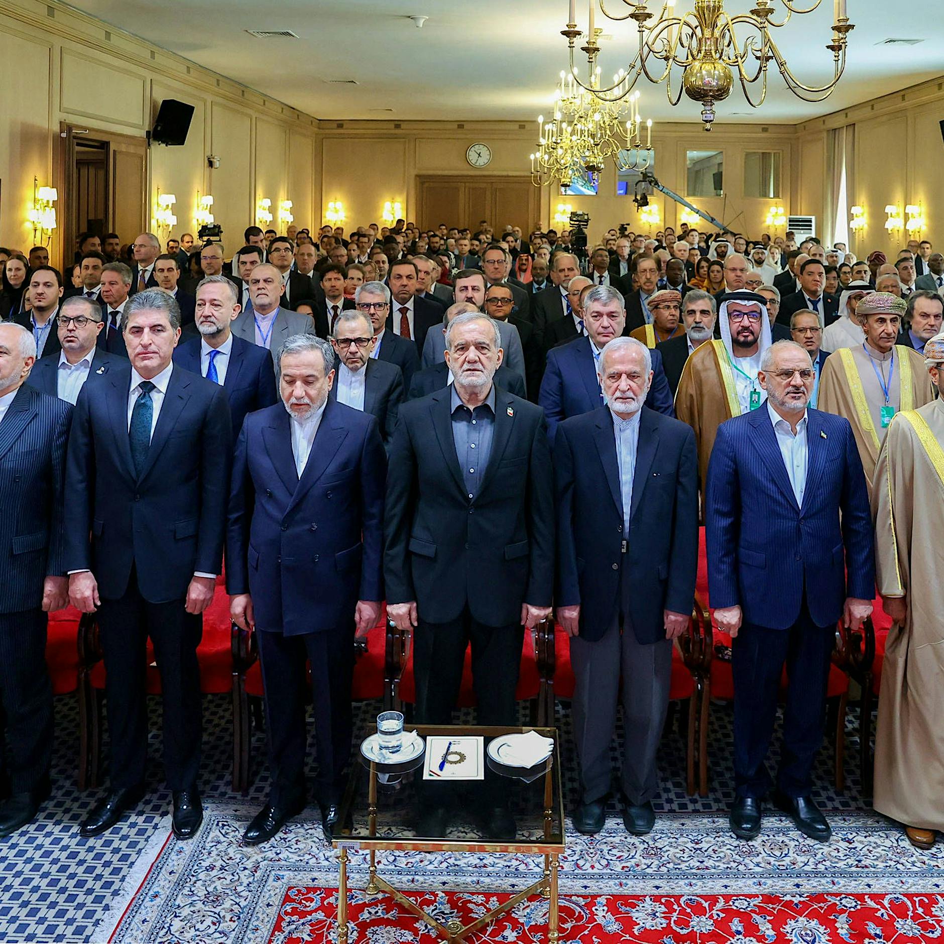 Iran und die wertebasierte Außenpolitik: Annalena Baerbocks Kolonialfrauen-Erbe