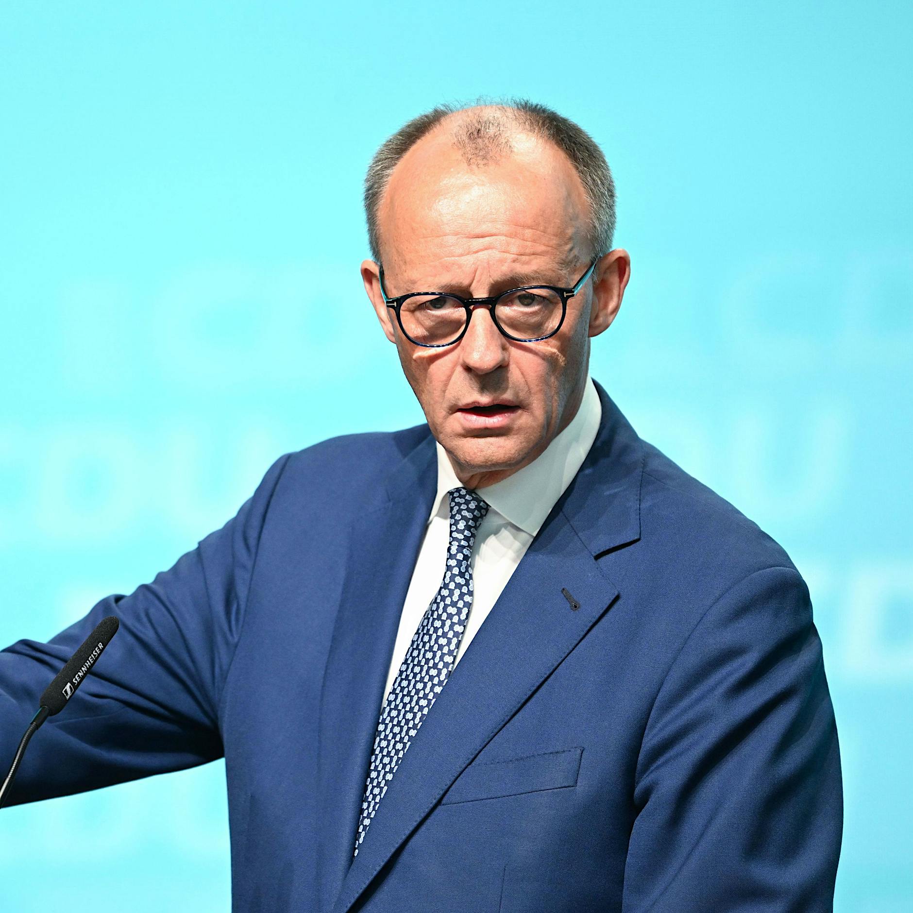 Hebt Friedrich Merz Reichweitenbeschränkung für deutsche Waffen in der Ukraine auf? „Eine reine Katastrophe“