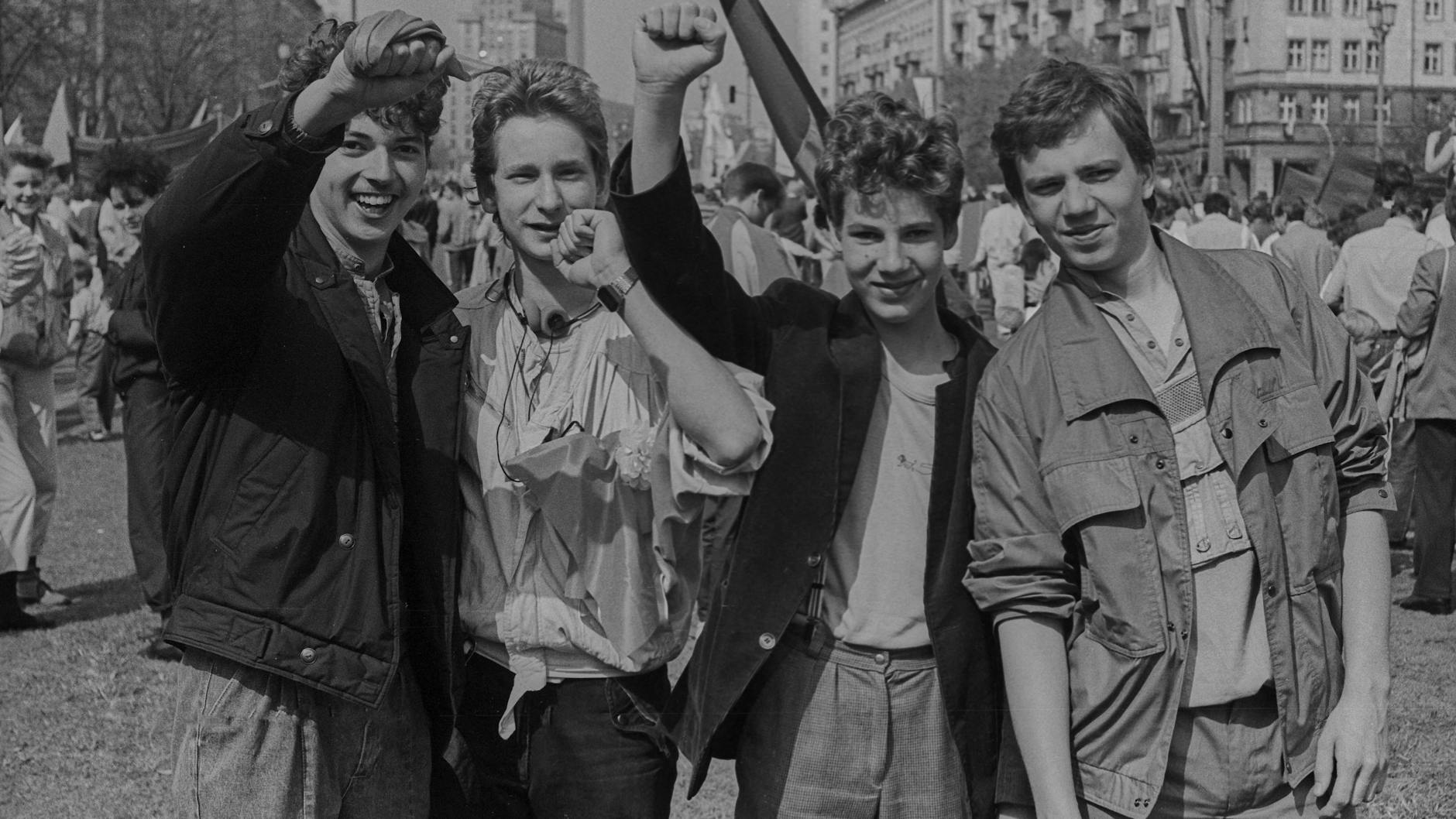 Zu DDR-Zeiten zog in Berlin die große 1. Mai-Demonstration über Frankfurter Allee und Karl-Marx-Allee.