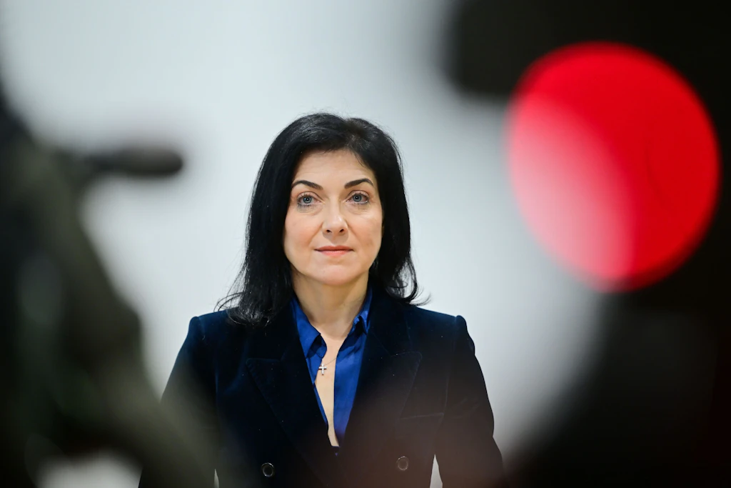 „Populistischer Fehlstart“: Ist Katherina Reiche schlechter als Robert Habeck?