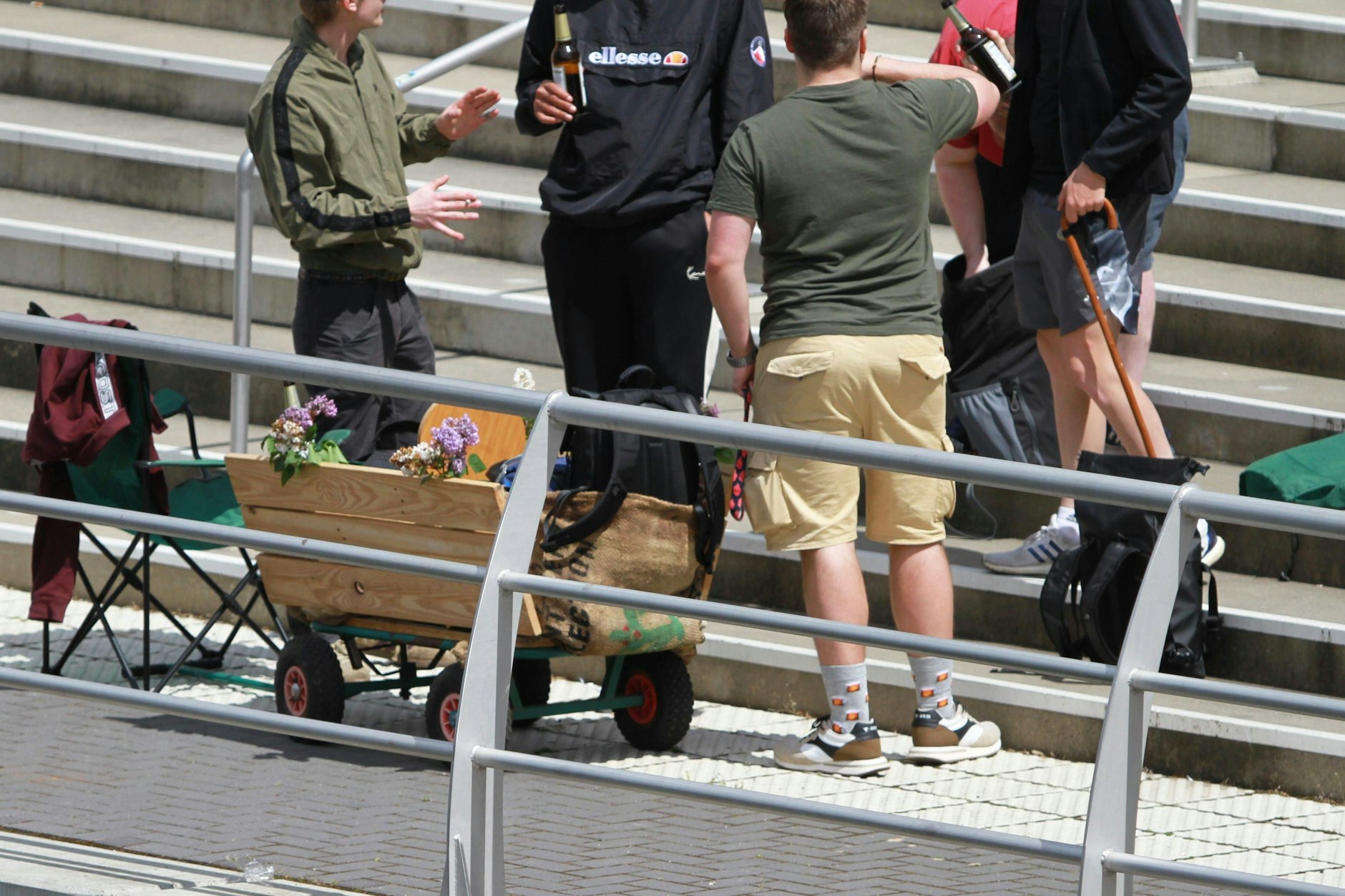 Vatertag mit Bollerwagen und viel Alkohol. Bei Schäden kann es heikel werden.