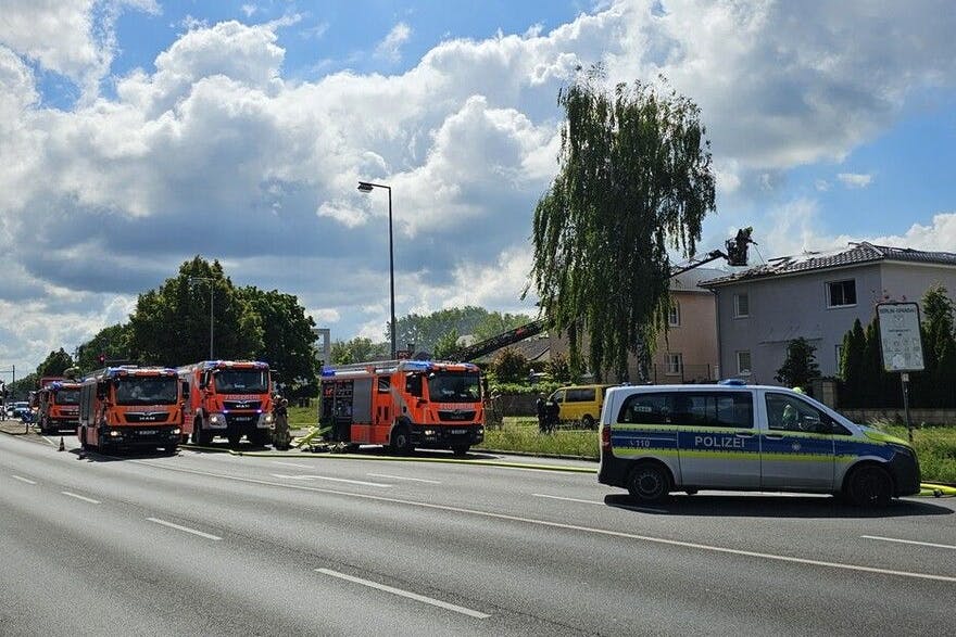 In der Ernst-Lange-Straße in Staaken hat es am Donnerstagmorgen gebrannt.
