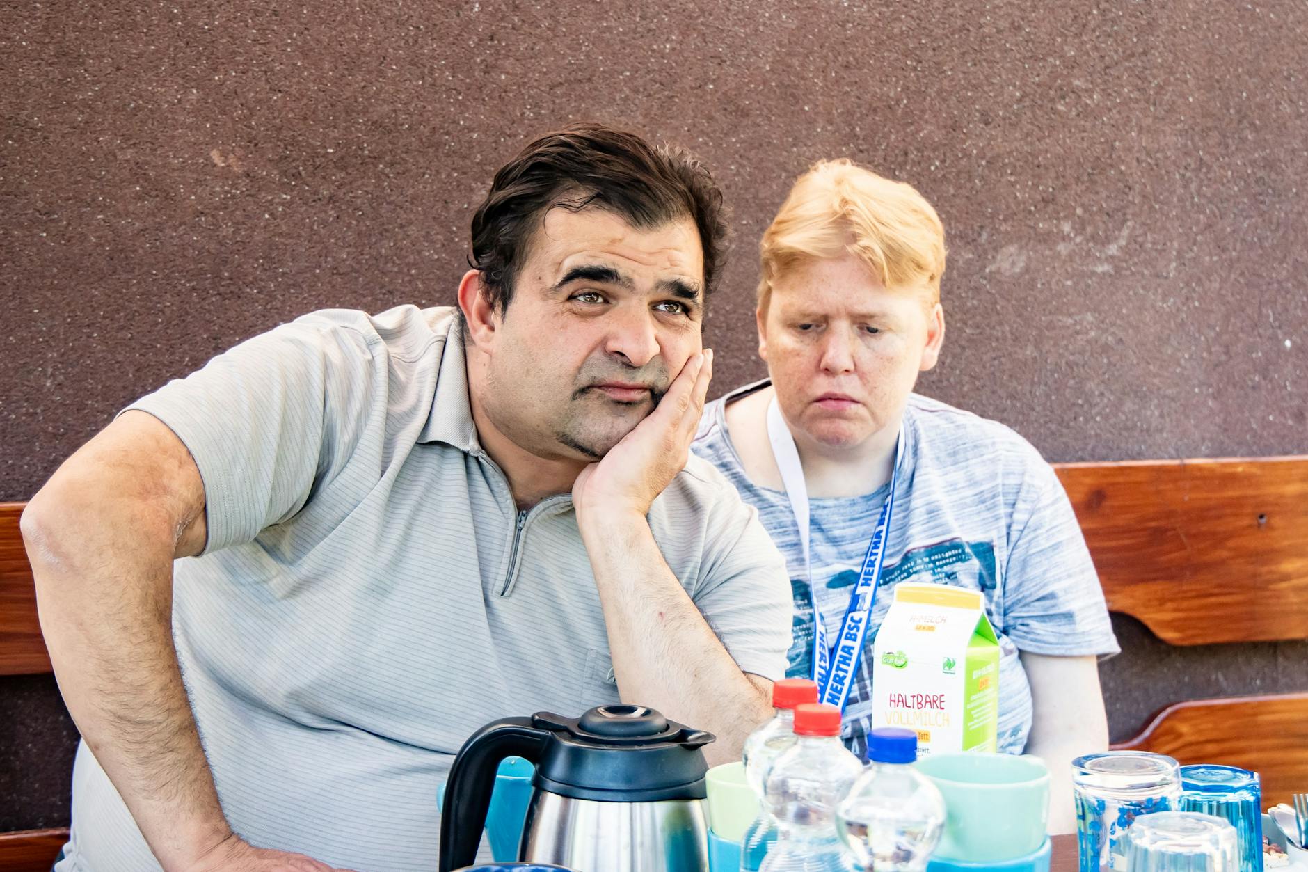 Wollen zusammenziehen: Mario Radoslijvic und Sonja Lausch vor ihrem Block beim Hauptbahnhof.