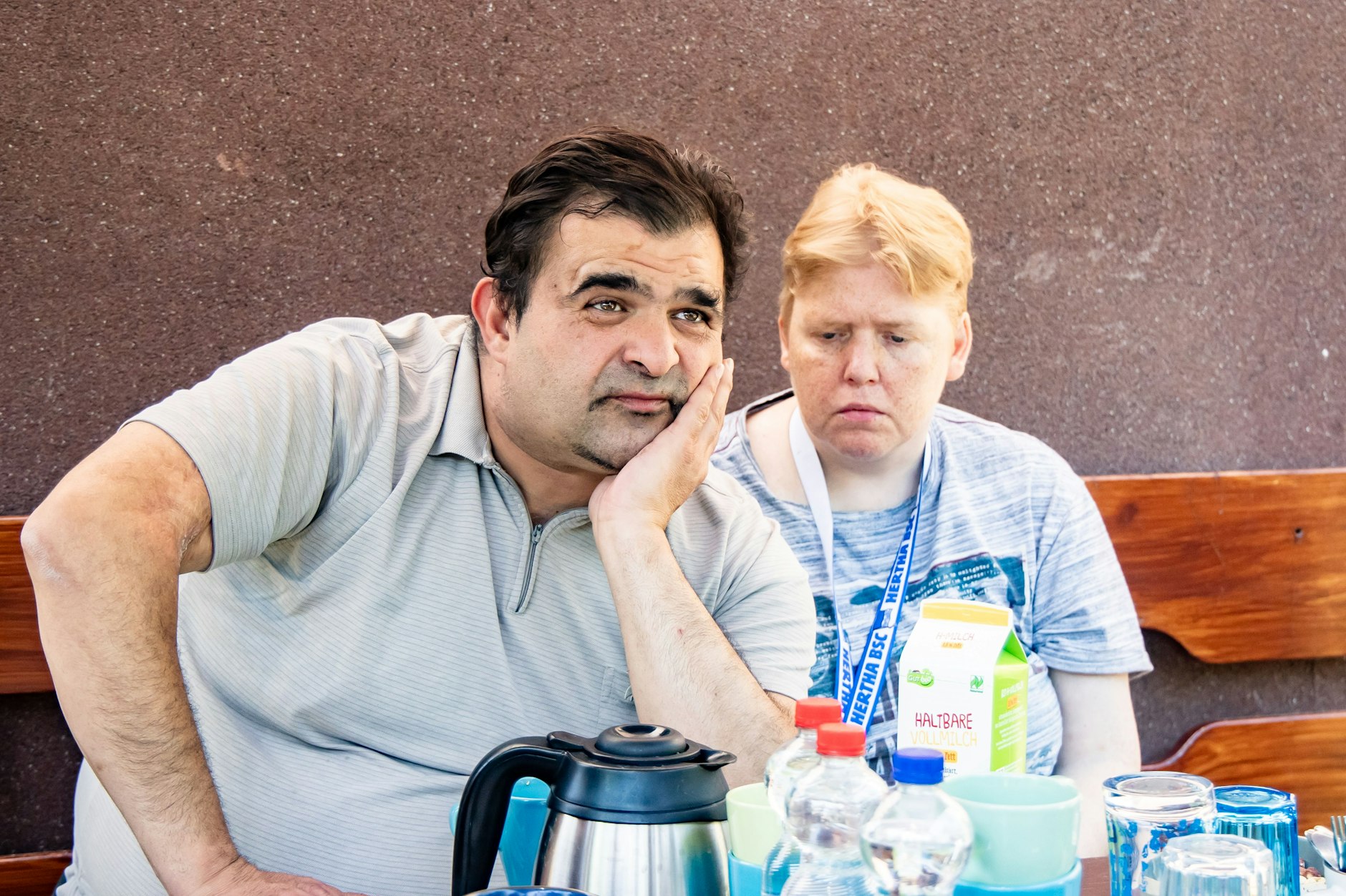 Wollen zusammenziehen: Mario Radoslijvic und Sonja Lausch vor ihrem Block beim Hauptbahnhof.