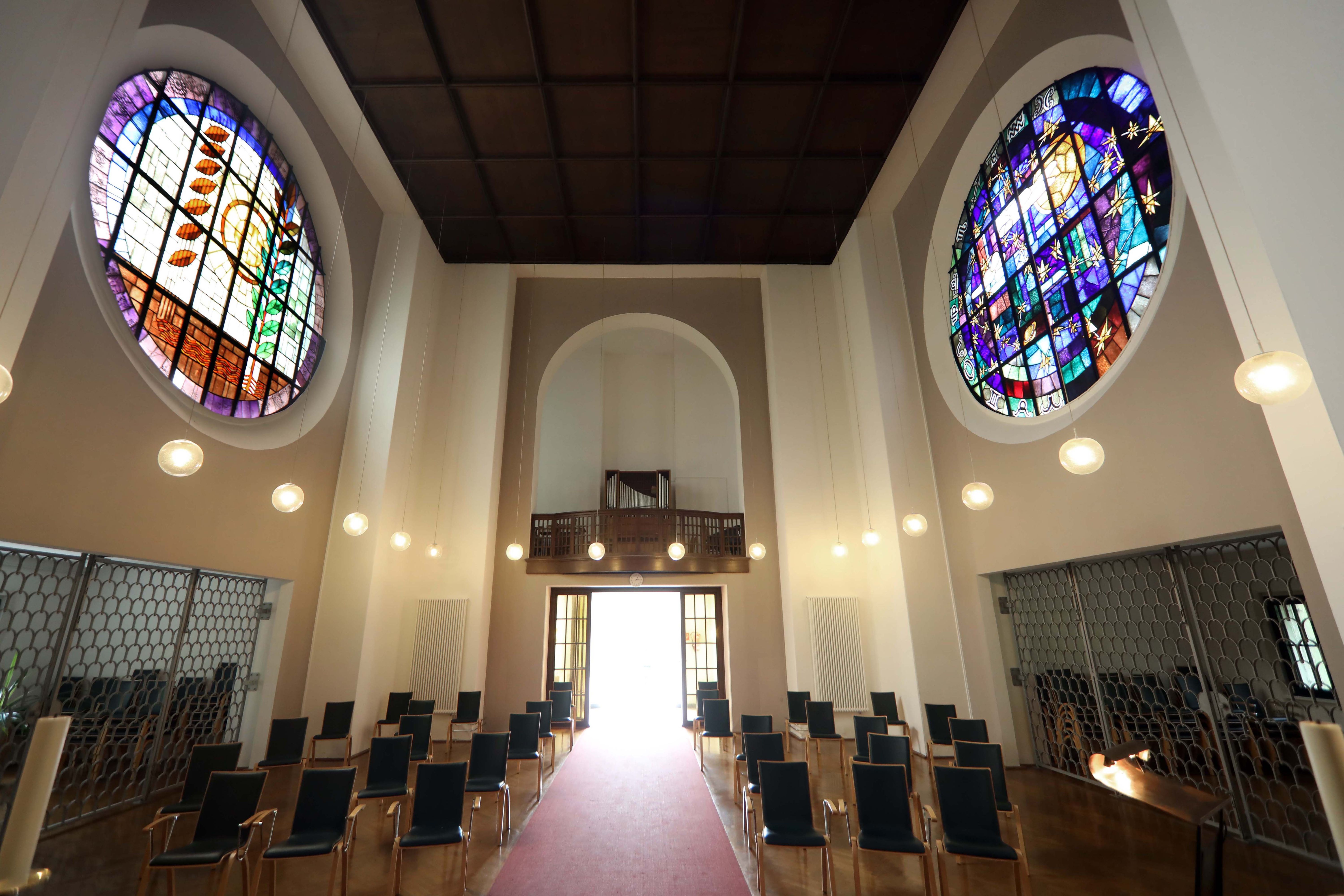 Lichtenberg: Dachsanierung der Feierhalle Zentralfriedhof Friedrichsfelde startet