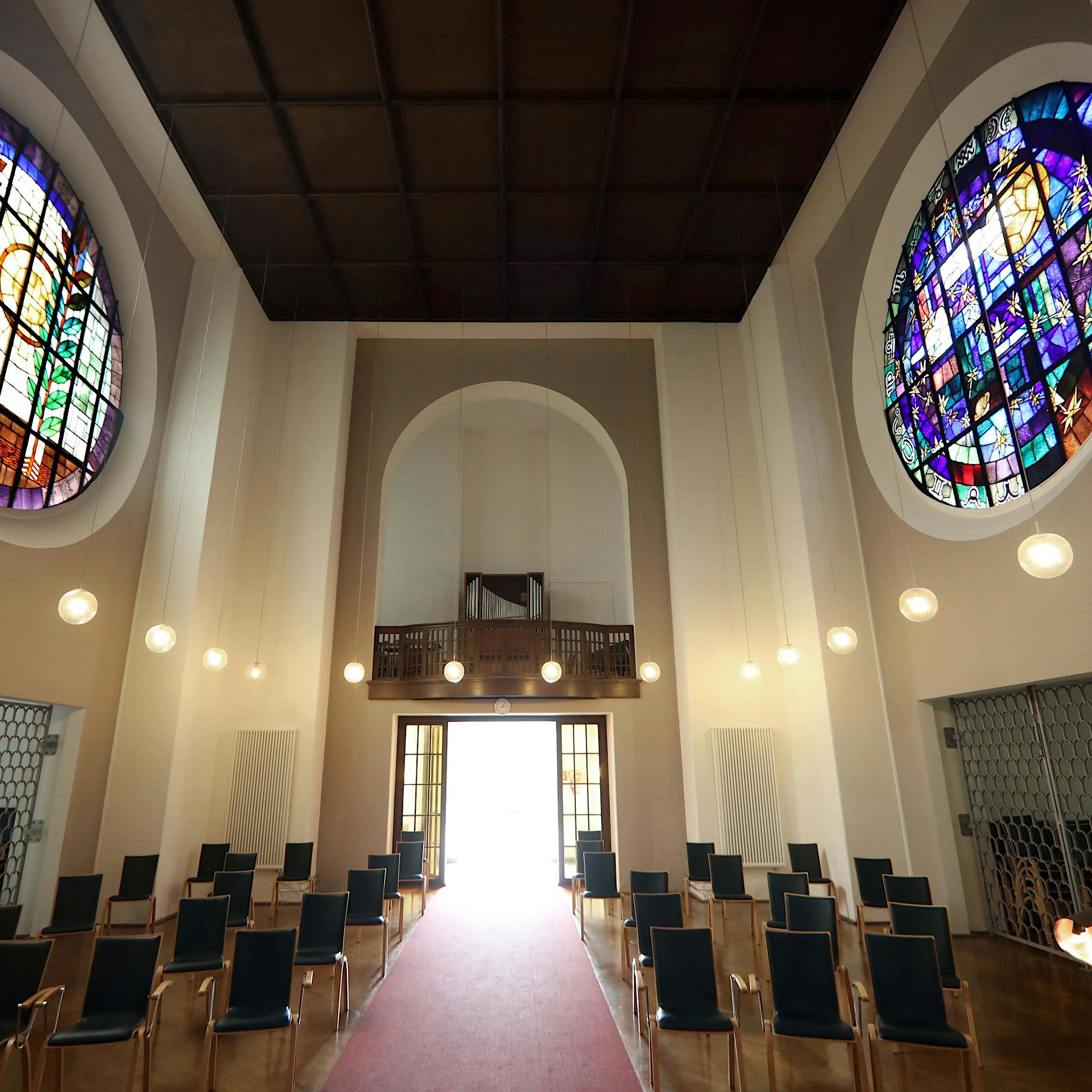 Lichtenberg: Dachsanierung der Feierhalle Zentralfriedhof Friedrichsfelde startet