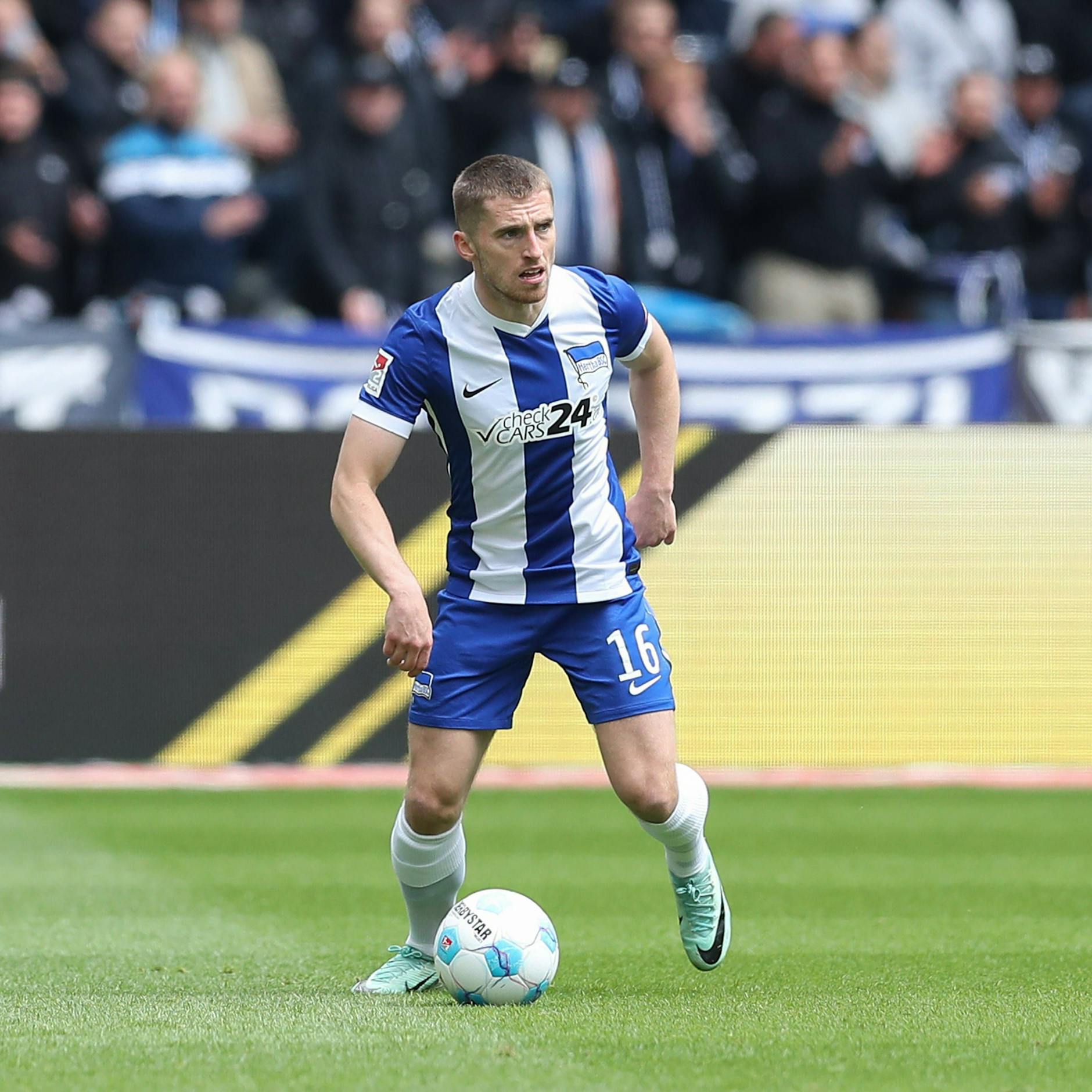 Jonjoe Kenny war ein Leistungsträger bei Hertha BSC. Der rechte Außenverteidiger war unumstrittener Stammspieler.