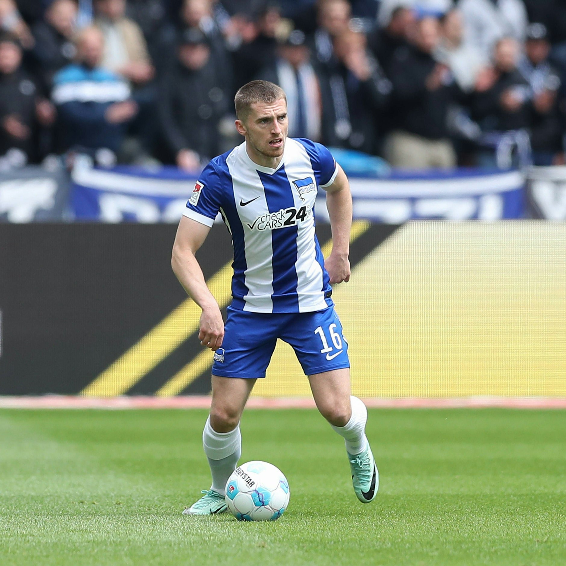Jonjoe Kenny war ein Leistungsträger bei Hertha BSC. Der rechte Außenverteidiger war unumstrittener Stammspieler.