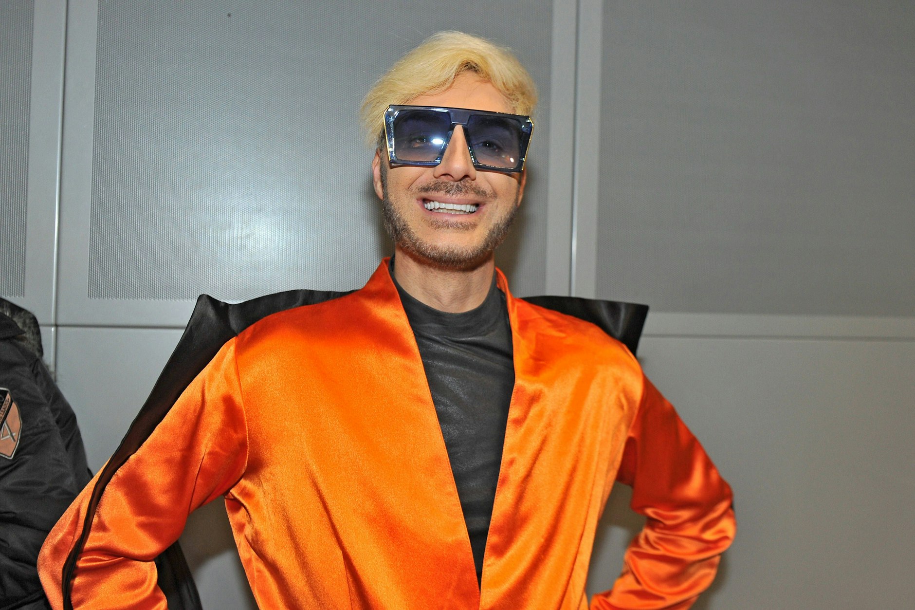 Sam Dylan ist gerade mit seinem Programm Iconic Drama auf Deutschland-Tour.