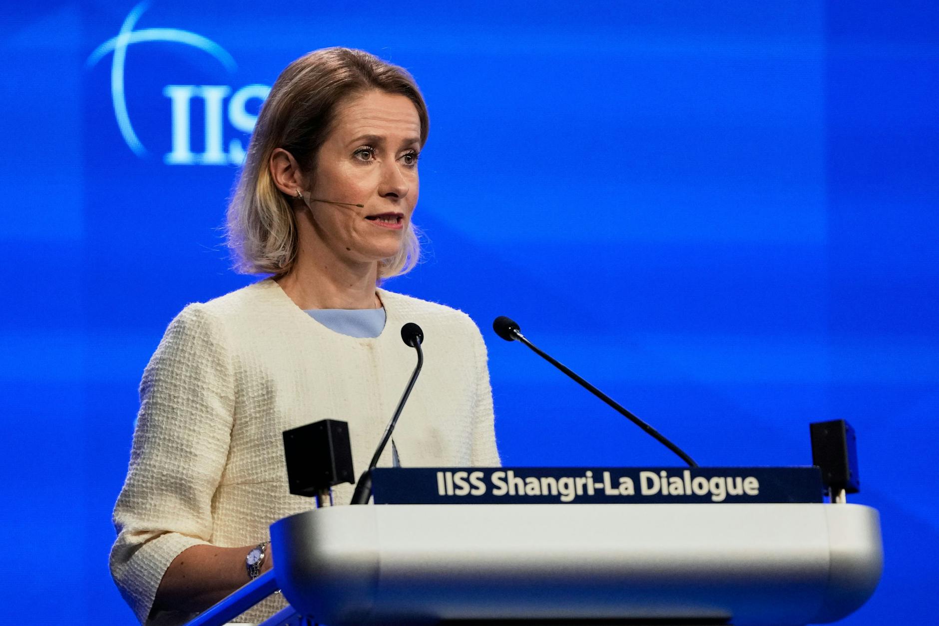 Kaja Kallas, EU-Beauftragte für Außen- und Sicherheitspolitik und Vizepräsidentin der Europäischen Kommission, hält ihre Rede während des 22. Shangri-La-Dialogs in Singapur.