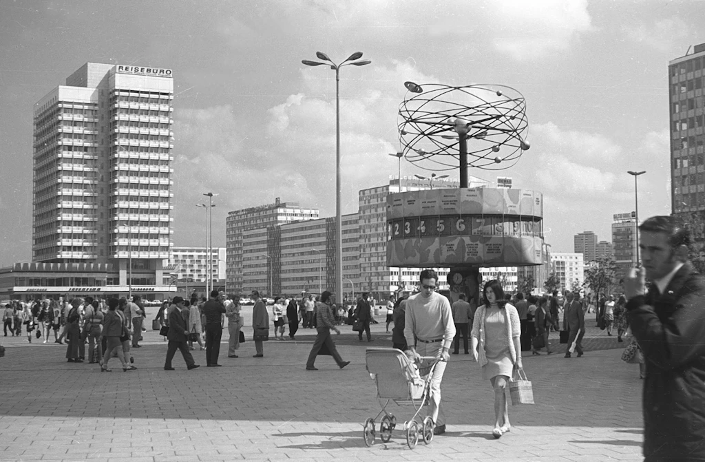DDR ist ihm zu hässlich! Student will „Haus des Reisens“ abreißen