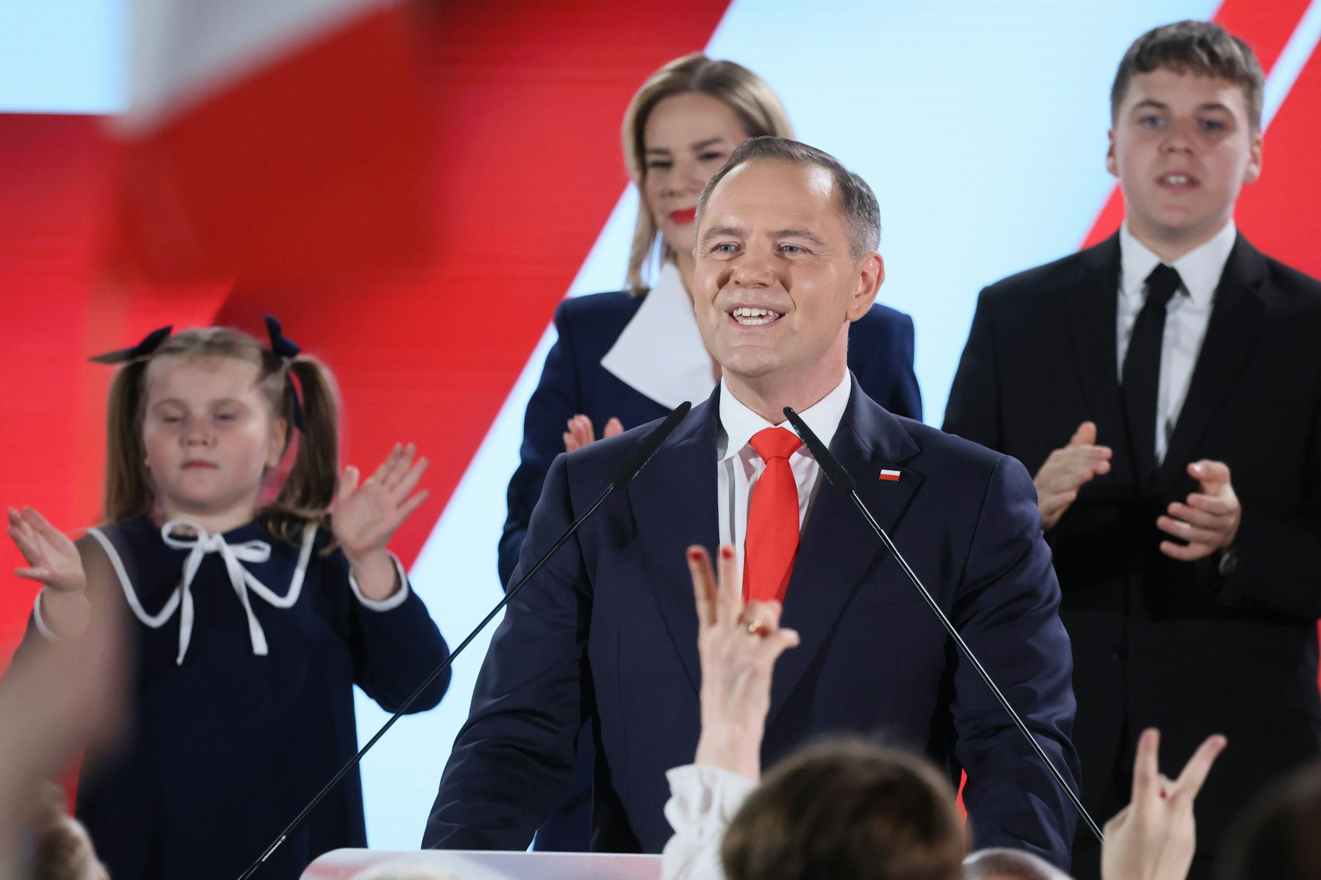 Karol Nawrocki: Der PiS-nahe Kandidat hat die Präsidentschaftswahlen in Polen gewonnen.