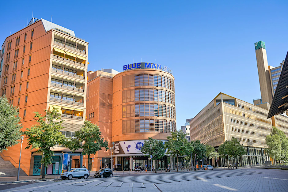 Der Marlene-Dietrich-Platz in Mitte wird umgestaltet.