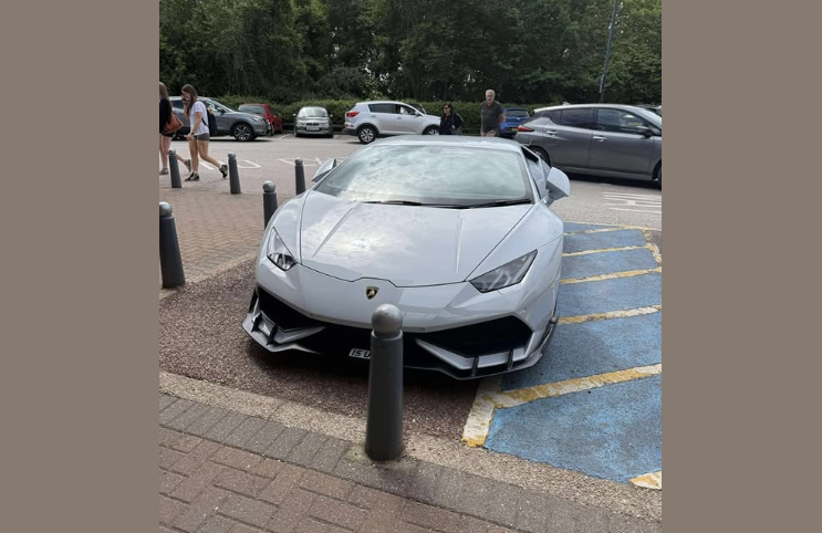Image - Wirbel um Lamborghini auf Behinderten-Parkplatz