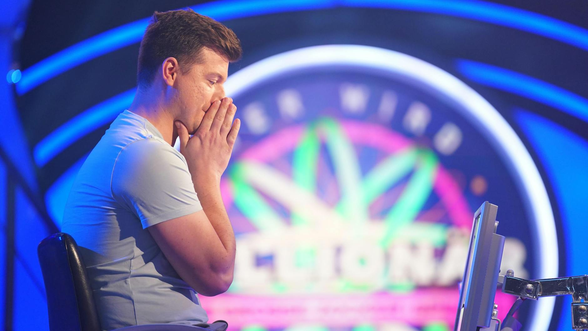 Kandidat Florian Sauerbeck muss sich bei „Wer wird Millionär“ mit Märchen wie Das tapfere Schneiderlein beschäftigen - wurde das Schneiderlein am Ende des Märchens König?
