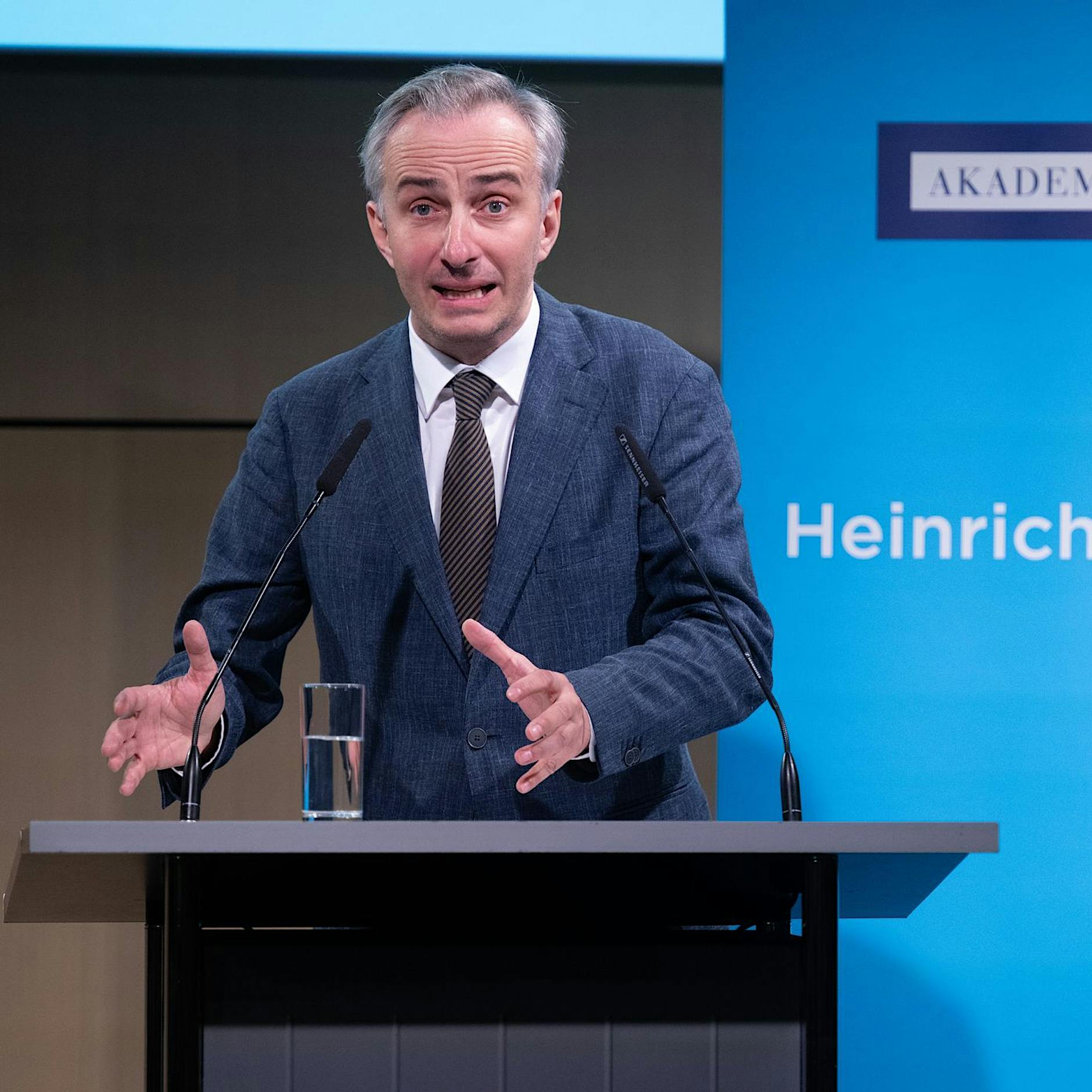 Exklusiv: Polizist reicht Programmbeschwerde gegen Jan Böhmermann ein