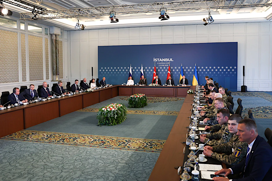 Die Verhandlungen zwischen Moskau und Kiew fanden am Montag im Ciragan-Palast in Istanbul statt.