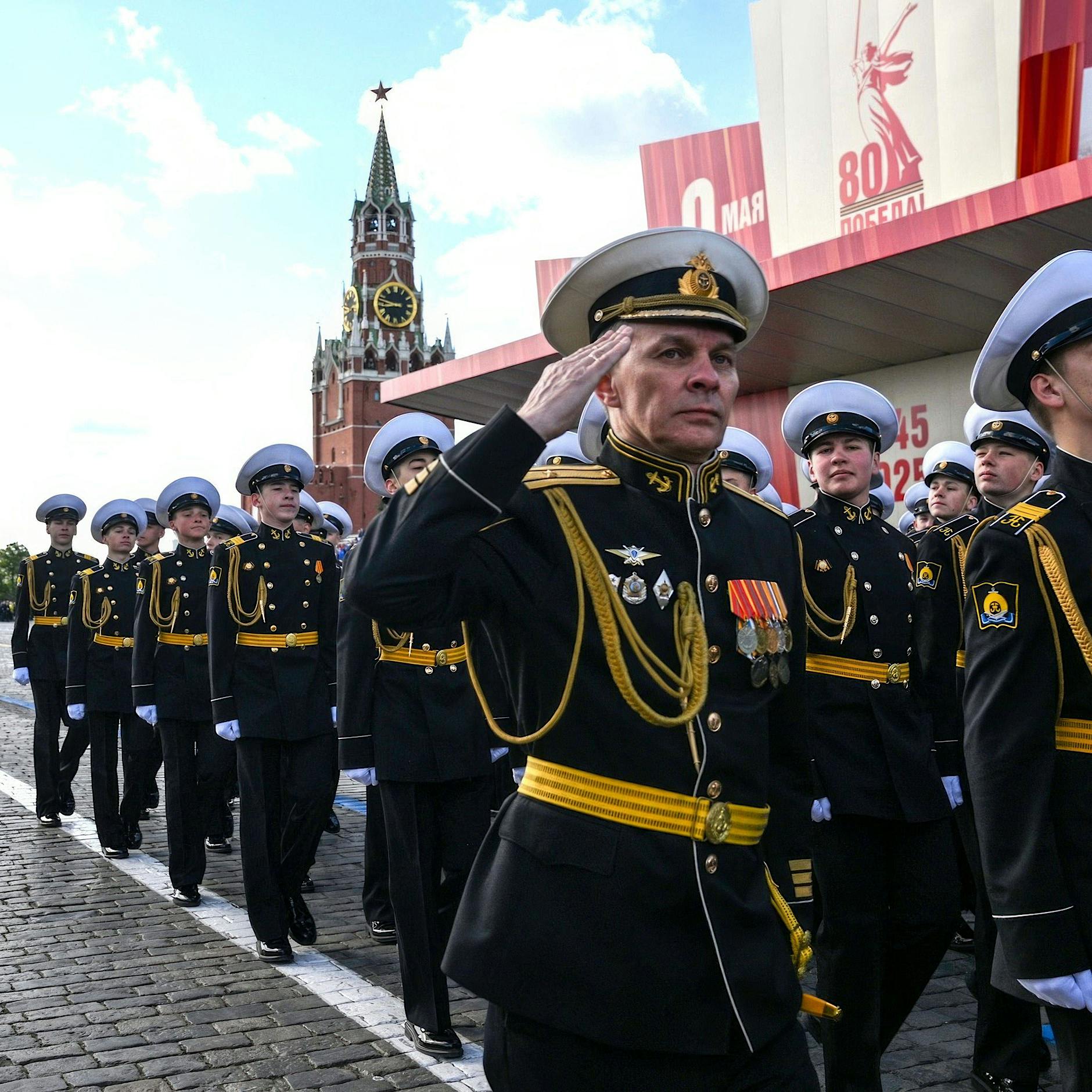 Reaktionen nach Drohnen-Angriffen auf Russland: Von Schweigen bis zu Atomdrohungen
