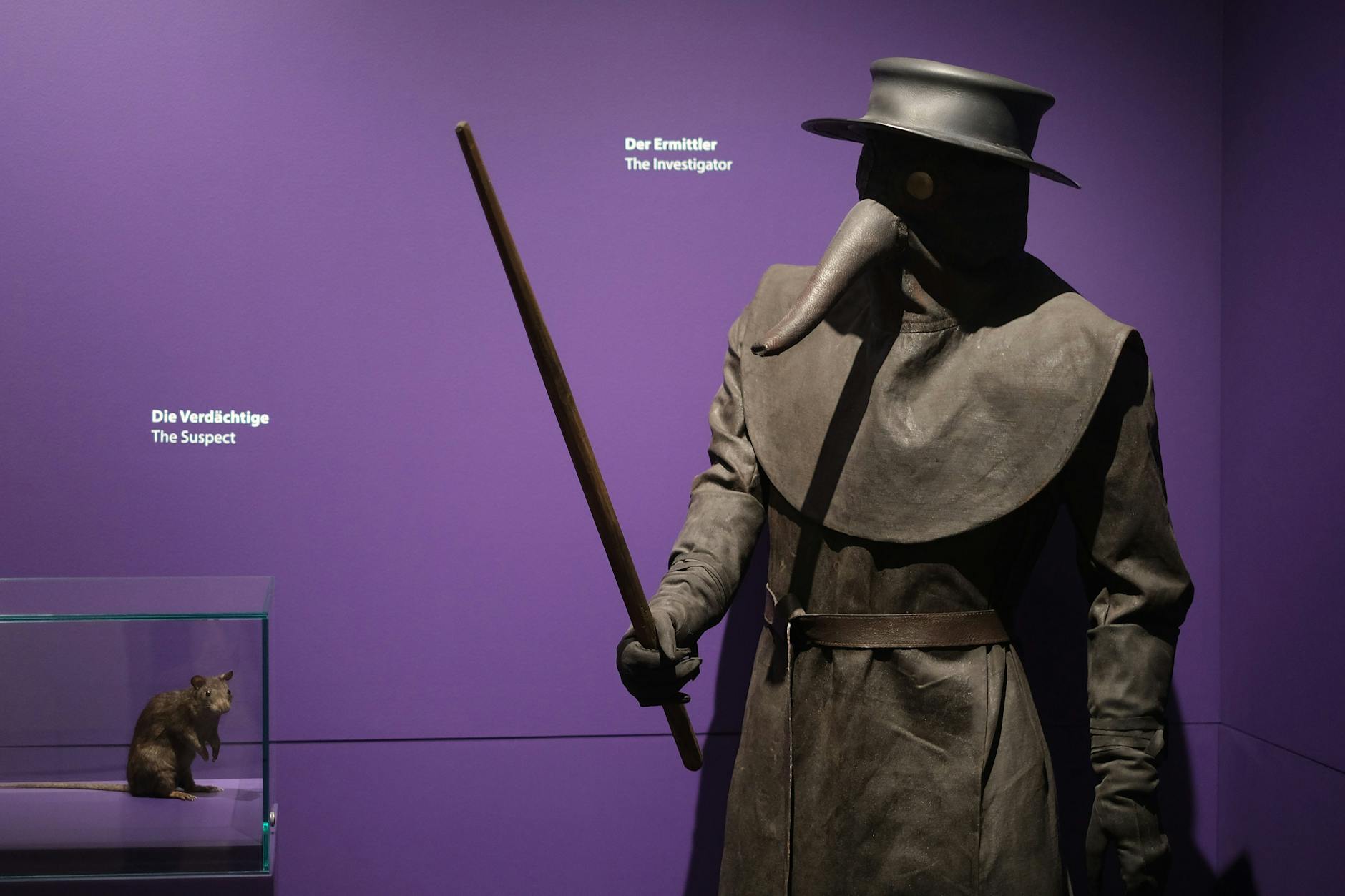 Ein Pestarzt mit Maske, zu sehen in der Dauerausstellung im Museum Ephraim-Palais in Berlin.