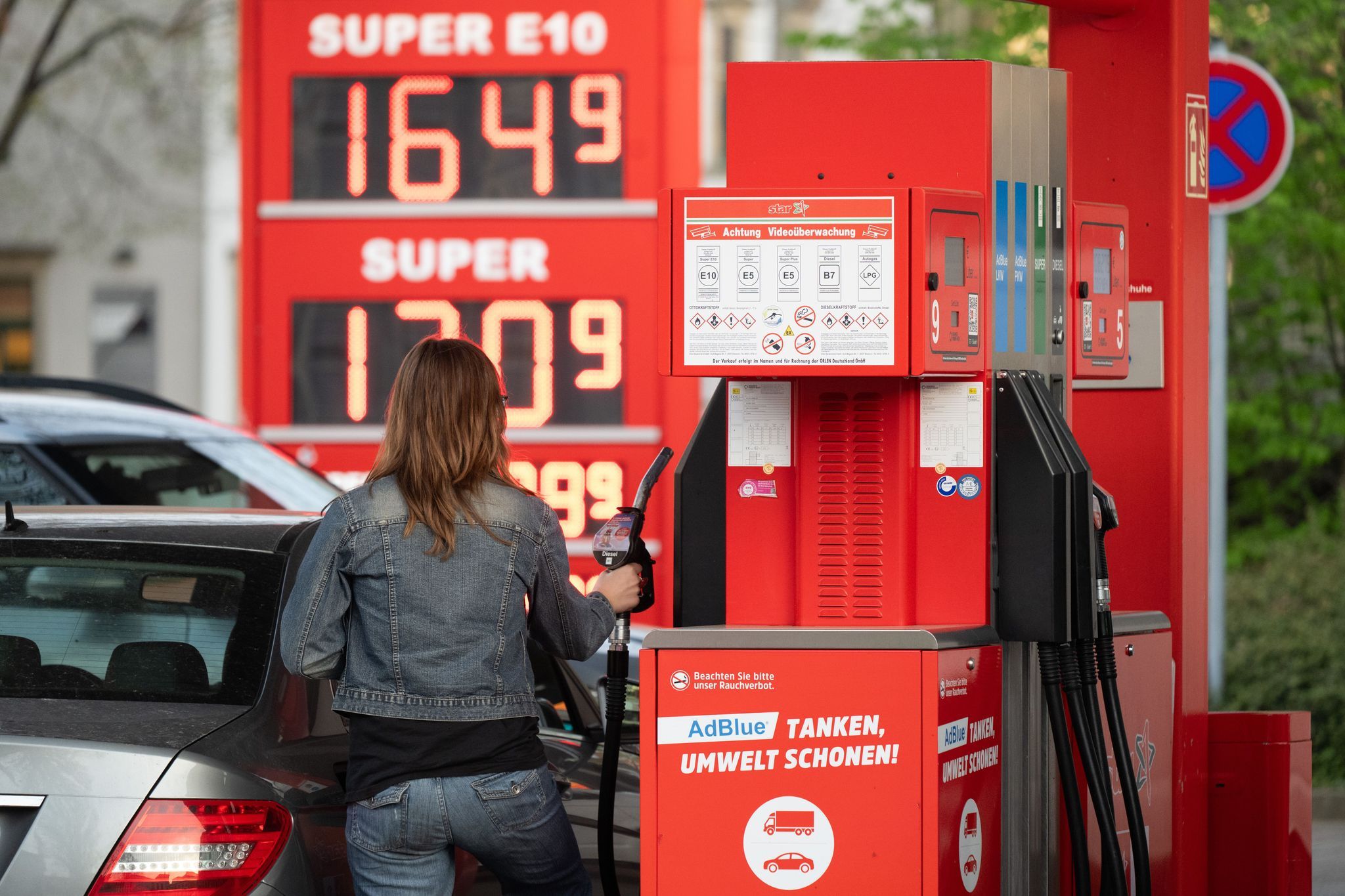 Aktuelle Spritpreise vor Pfingsten: Wo Tanken jetzt am günstigsten ist – und wo nicht