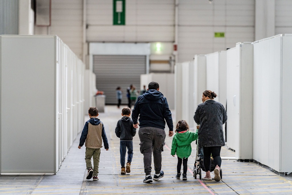 Court: No family reunification possible after acquiring German citizenship
