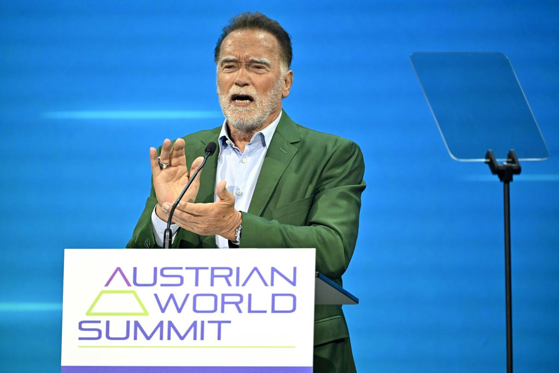 Arnold Schwarzenegger spricht im Rahmen des Austrian World Summit, einer von ihm initiierten Klimakonferenz.