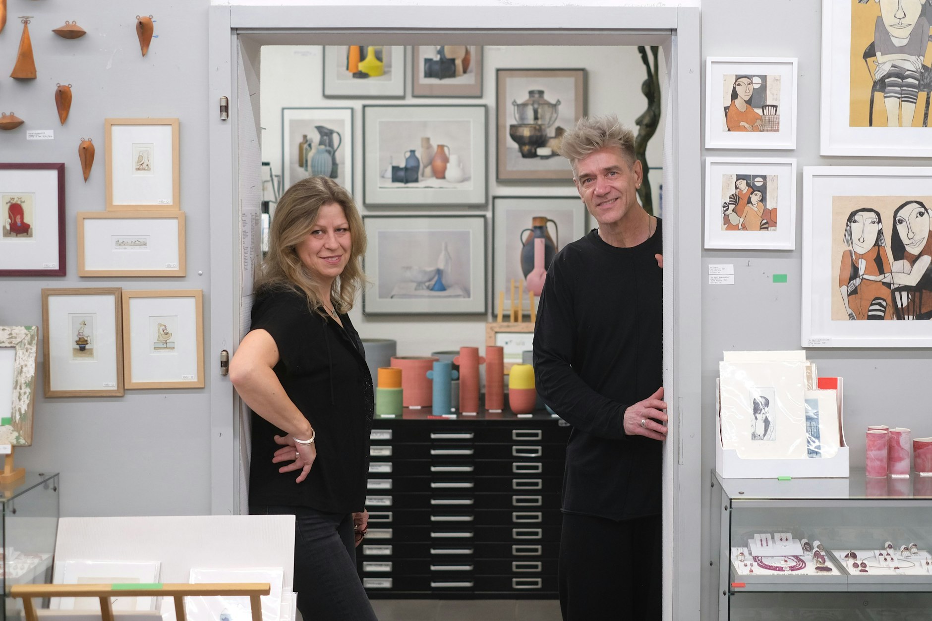 Jan Linkersdorff (r.) und seine Kollegin Susanne Bartel: Wer hier Schönes sucht, der findet!