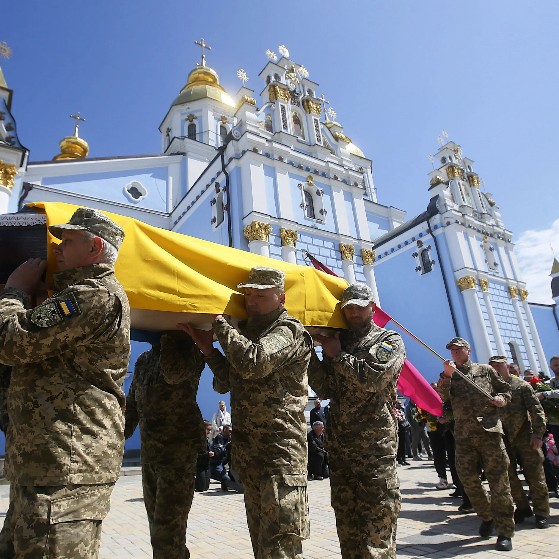Ukraine: Der Krieg der Armen - wie Klasse, Macht und Korruption den Krieg prägen
