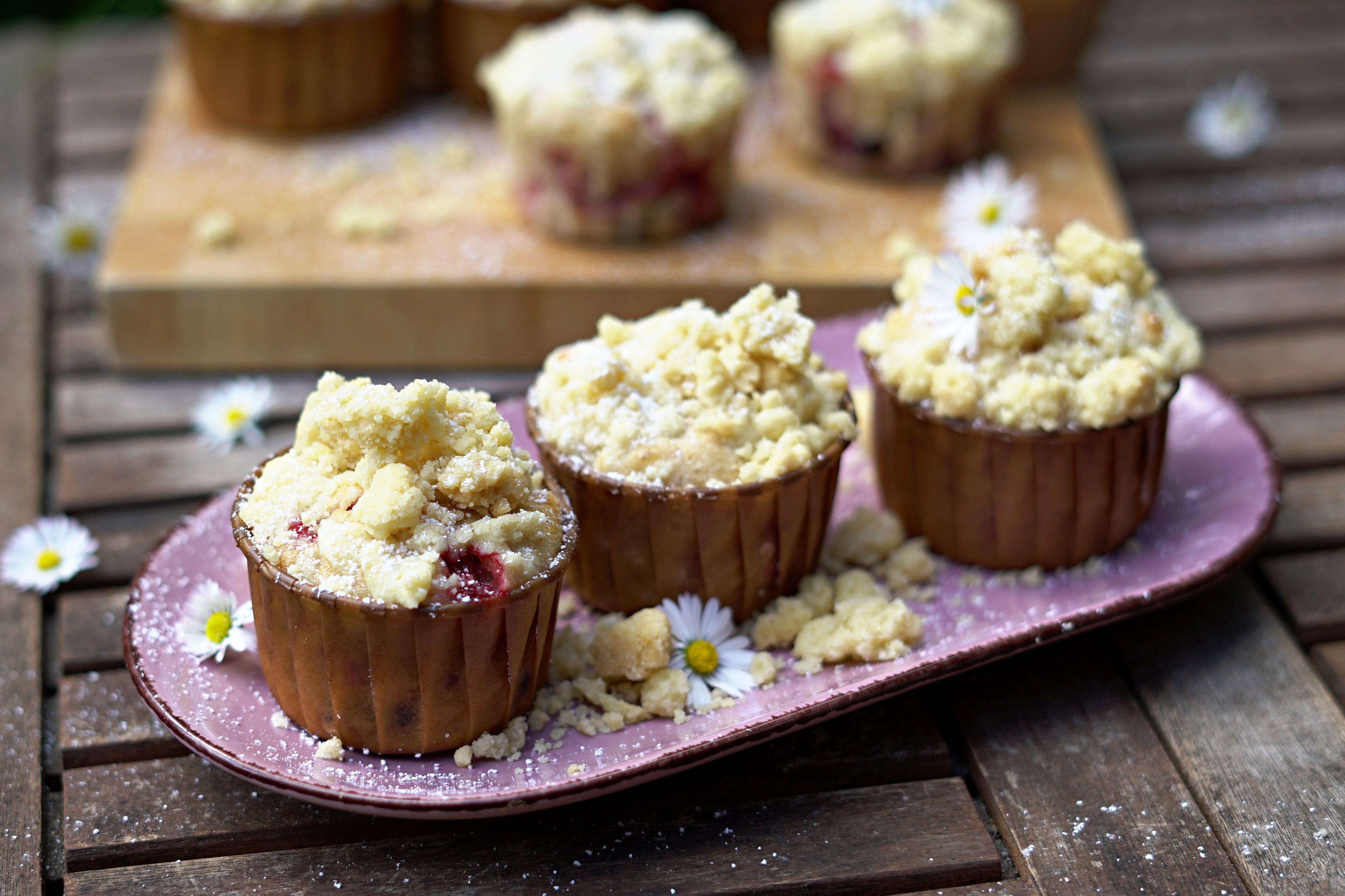 Erdbeermuffins mit Streuselkrone