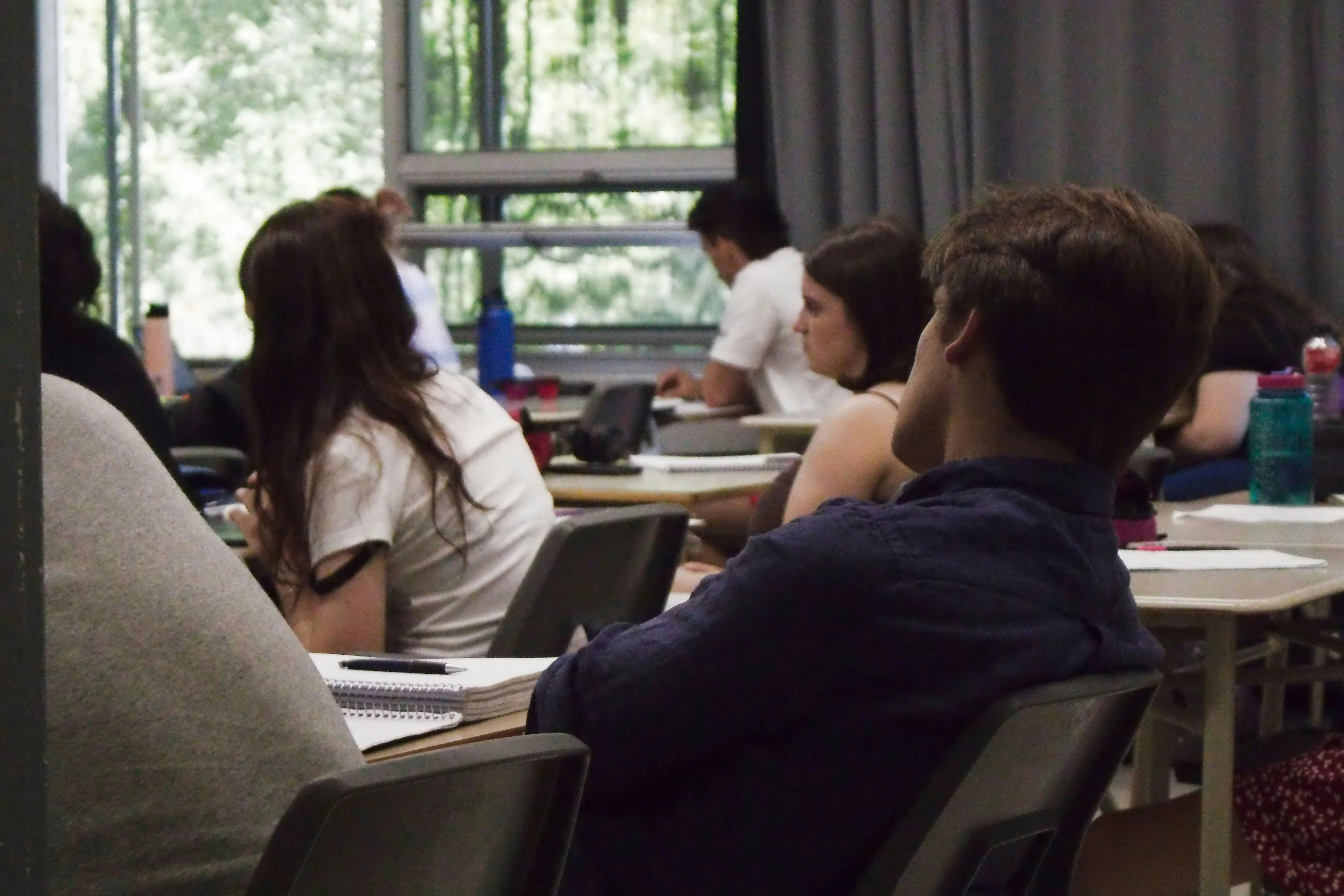 Unsere Schulen müssen Orte der Sicherheit und Wertschätzung sein, fordert unsere Autorin.