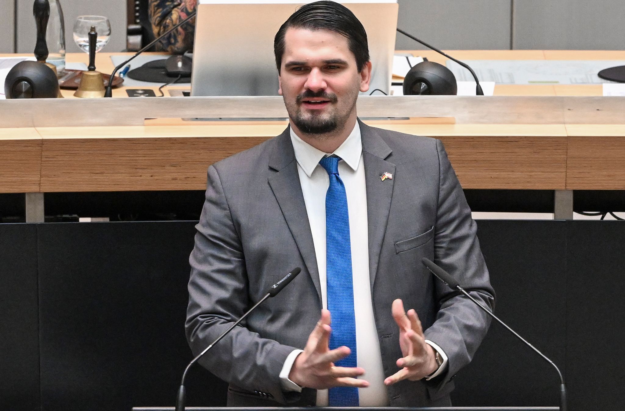 Senat muss Vornamen von Messertätern mitteilen – Urteil des Berliner Verfassungsgerichts