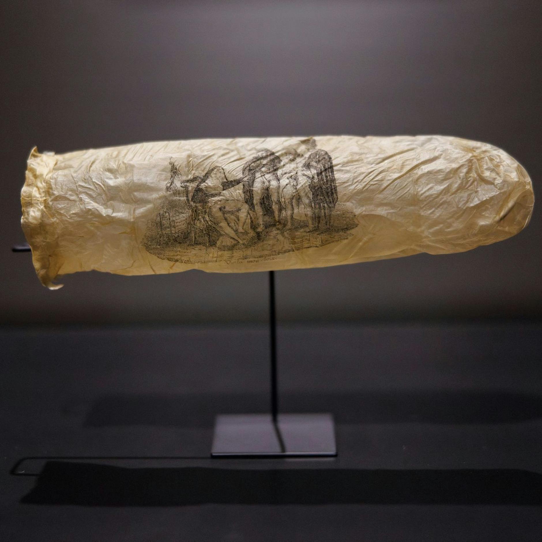 200 Jahre altes Kondom! Diese schlüpfrige Szene ist darauf zu sehen