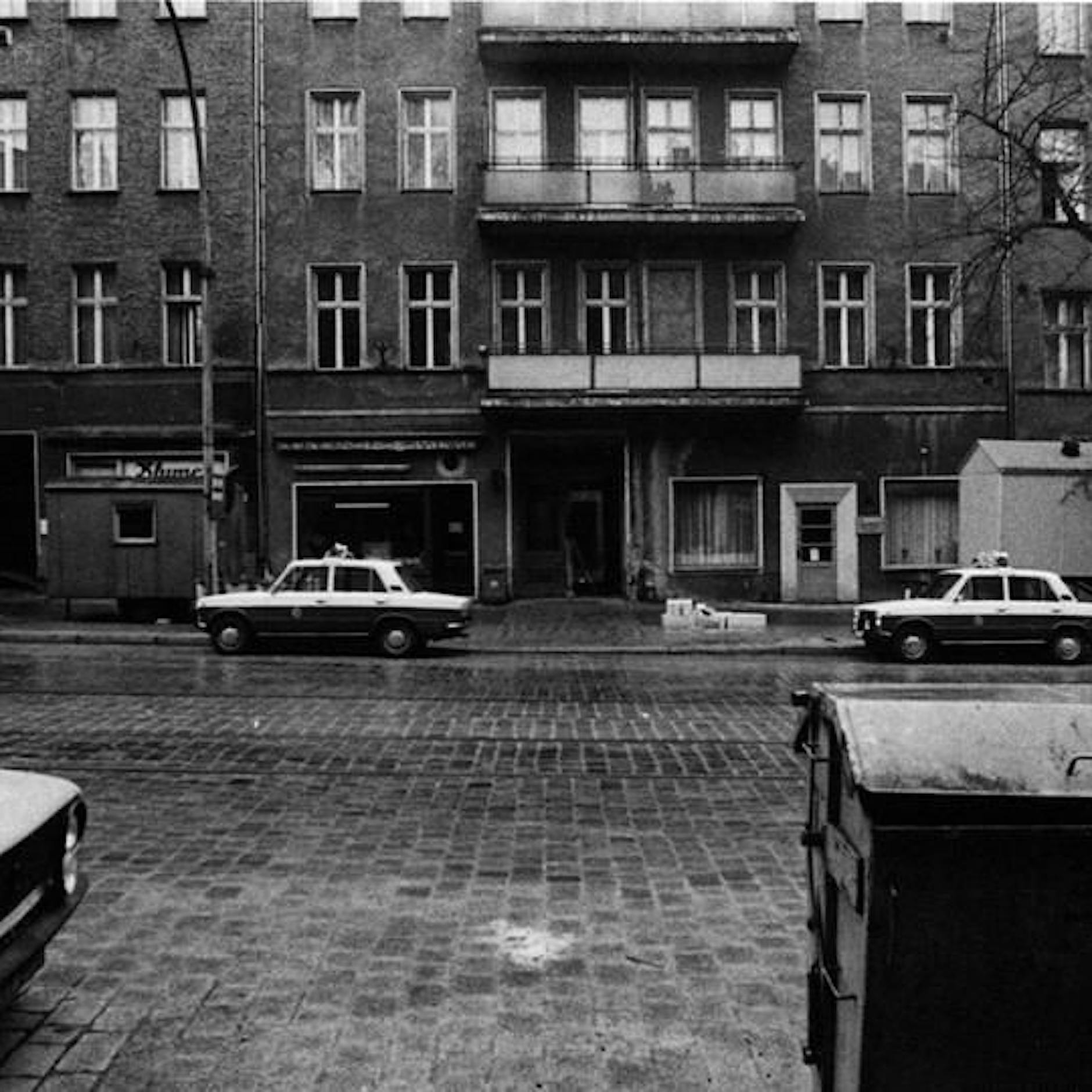 Die DDR in der Zeitkapsel: Nüchterne Dokumente aus dem Alltag unserer einstmals neuen Menschen