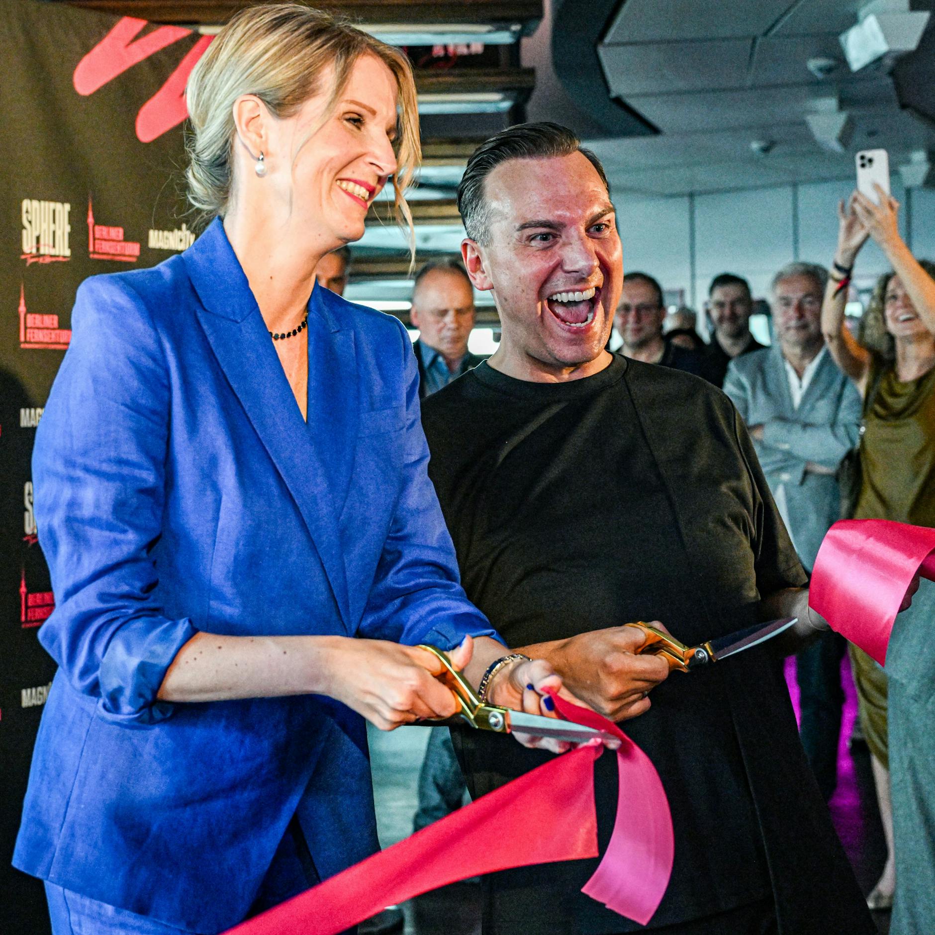 Image - Tim Raue eröffnet im Fernsehturm: „Wenn ein Wessi auf das Monument der Ossis kommt“
