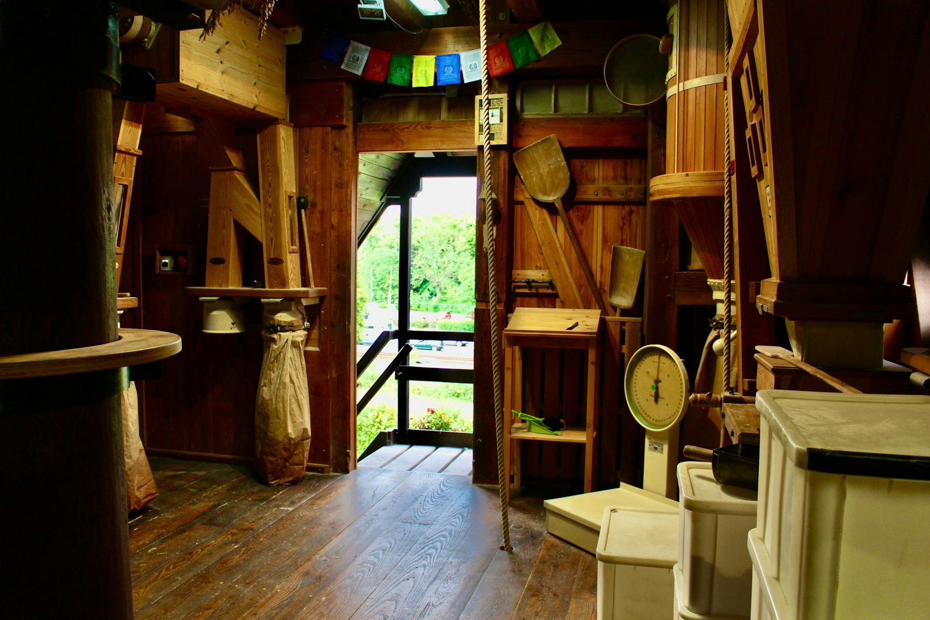 In der Windmühle in Marzahn wird ausschließlich Bio-Getreide vermahlen.