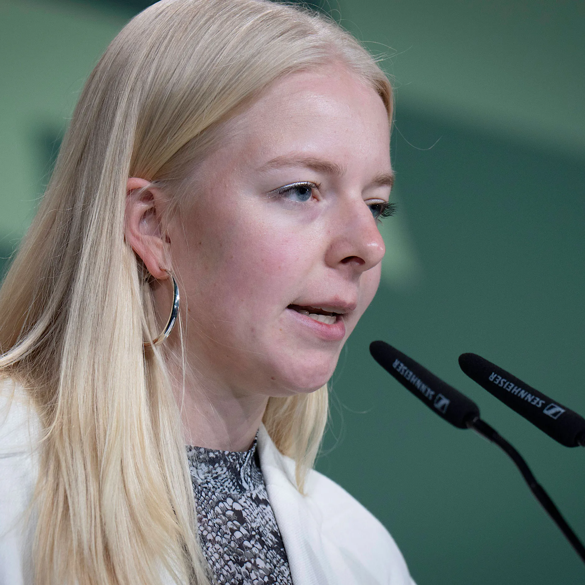 Jette Nietzard attackiert Friedrich Merz – „Netanjahu verhaften“