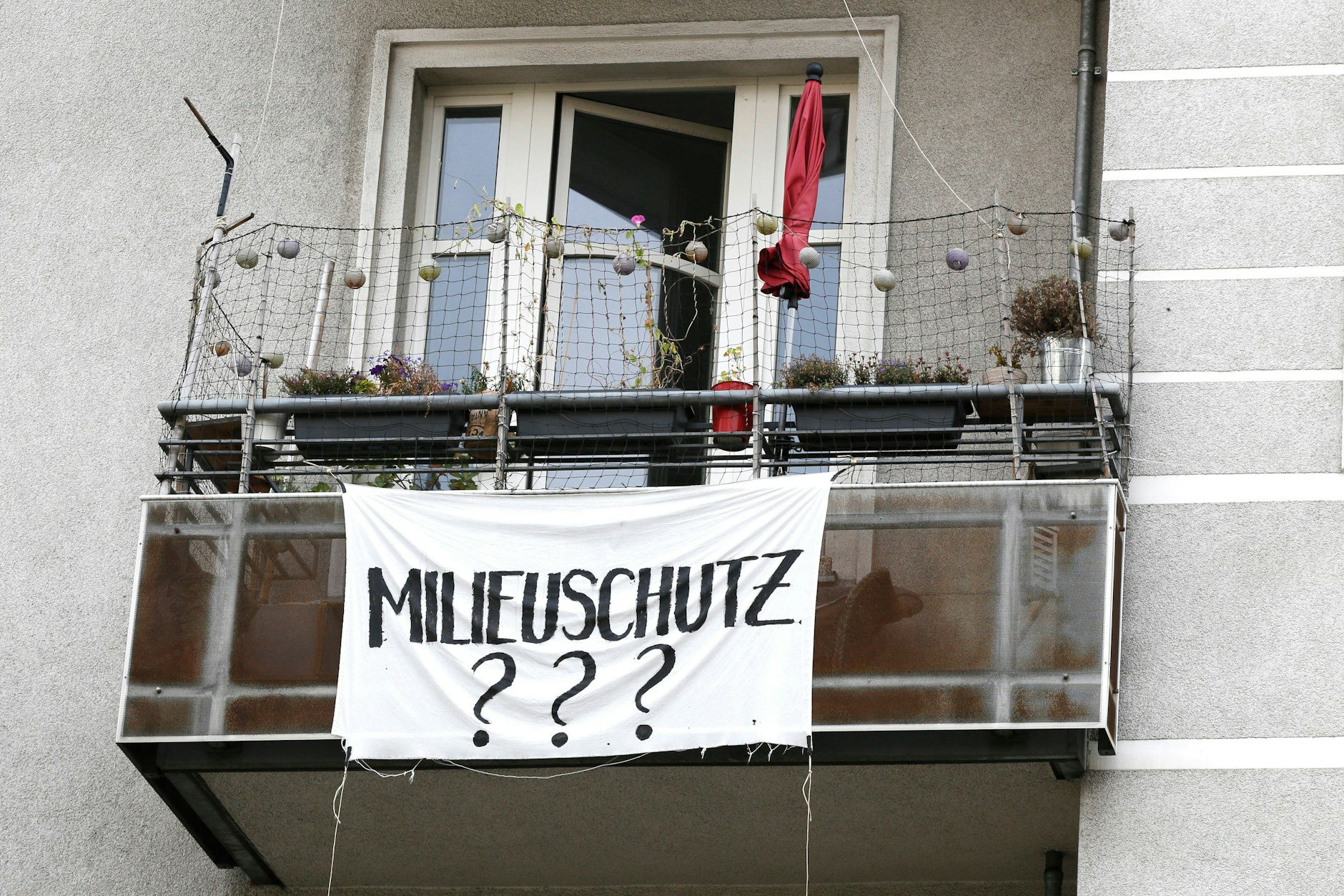 Mieterprotest in Friedrichshain: Die Hausgemeinschaft des Gebäudes an der Warschauer Straße/Kopernikusstraße hofft auf eine sozial gerechte Lösung.
