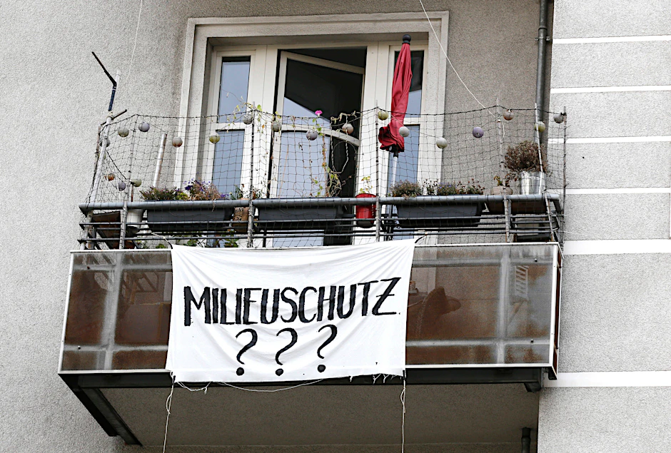 Behördenpingpong statt Vorkauf: Mieter bangen um Haus in Friedrichshain