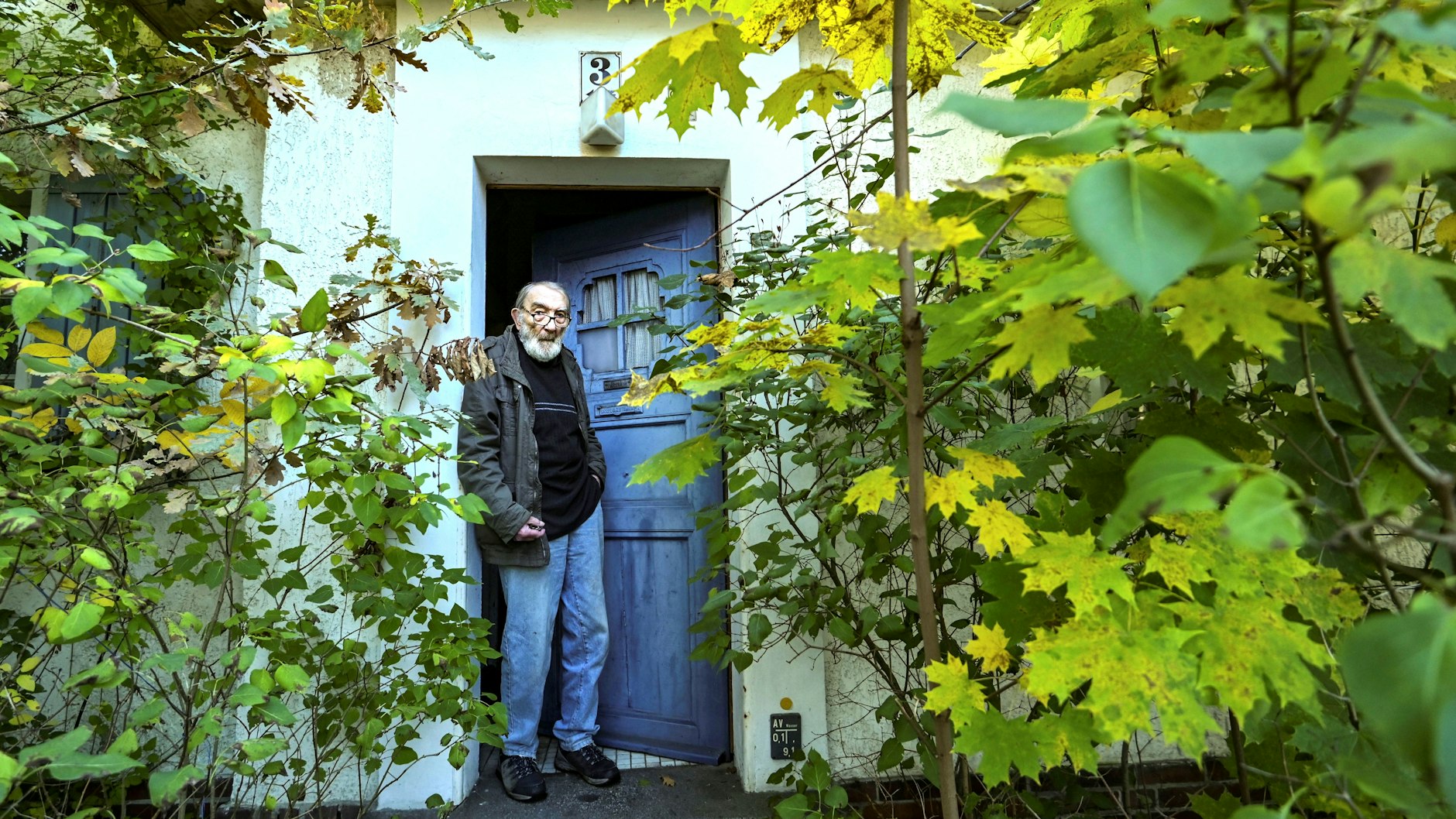 Alter schützt vor Zwangsräumung nicht. Manfred Moslehner kämpfte vor Gericht um das Recht, bis zum Schluss in seinem Haus bleiben zu dürfen. Manne lebte als ehemaliger Schlosser von 1000 Euro Rente.
