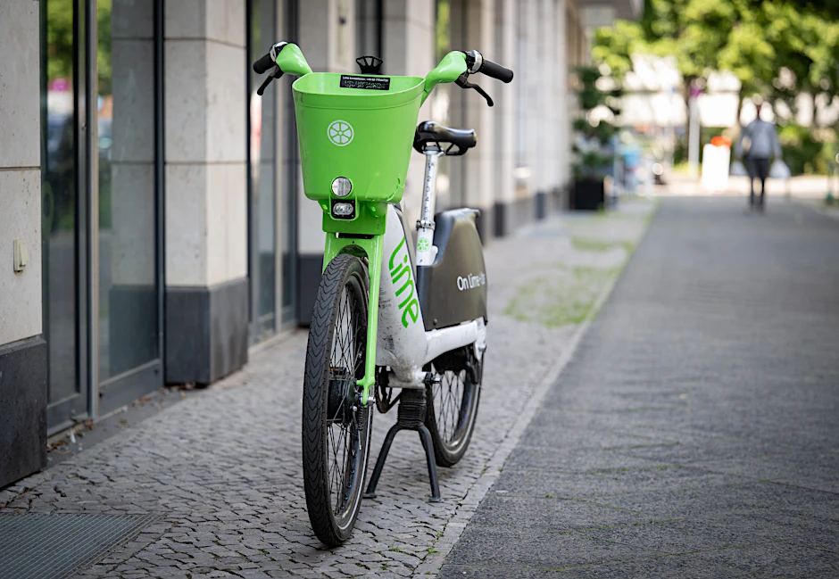 Ein Fahrrad des US-Roller- und Fahrradvermieters Lime