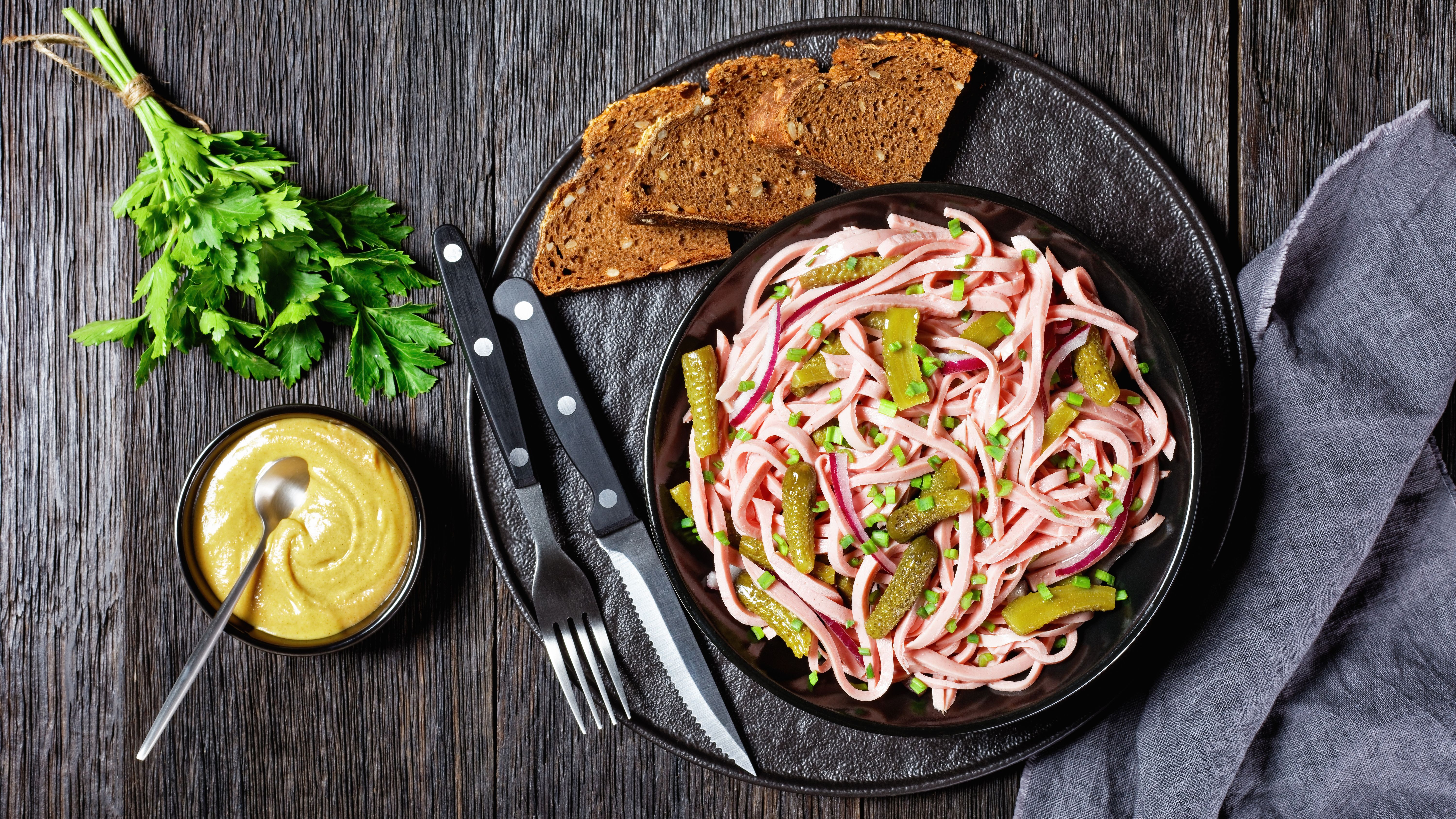 Berliner Wurstsalat nach dem Rezept von DDR-Koch Kurt Drummer