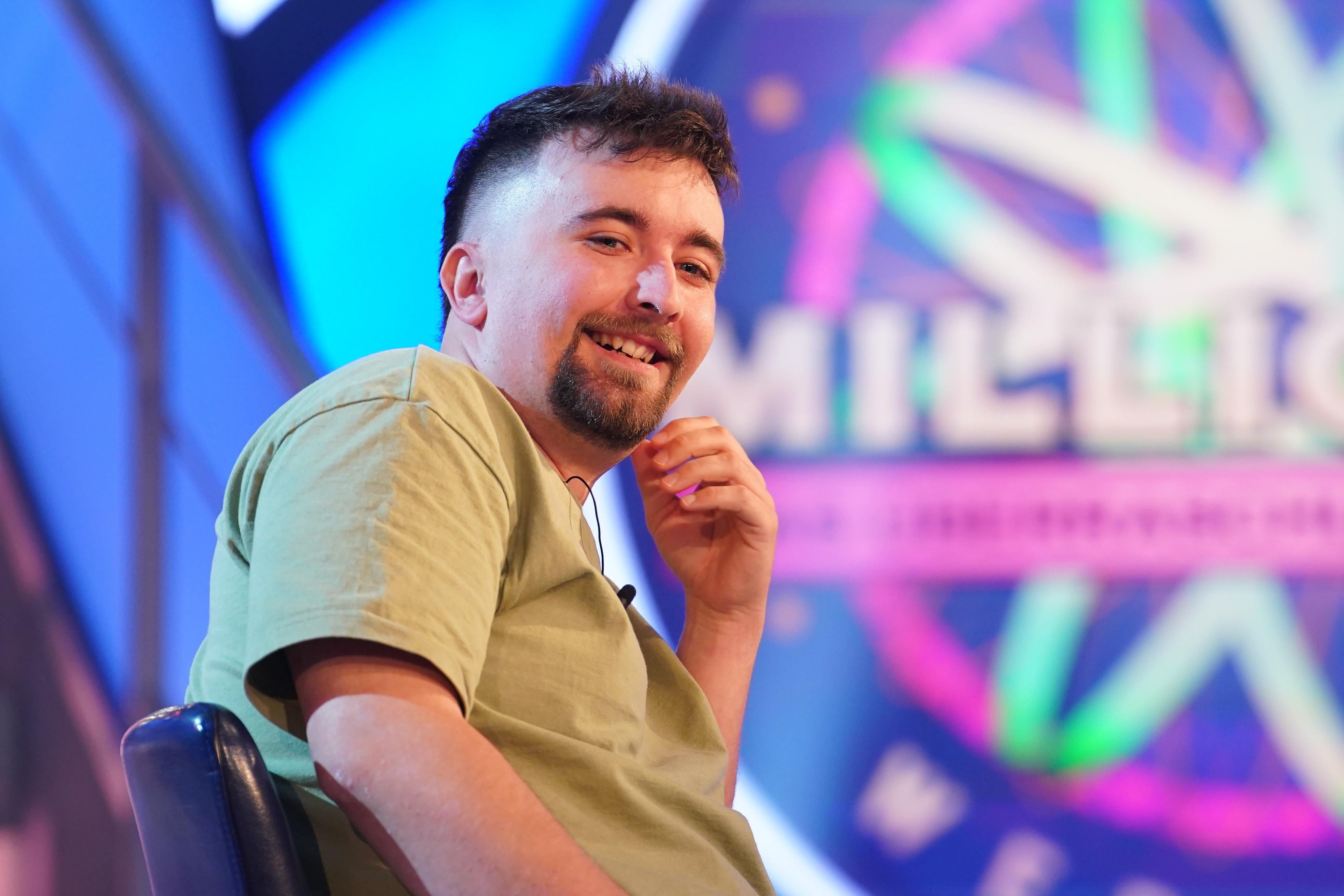 Was ist rechts rot und links blau? Irre Frage aus „Wer wird Millionär“