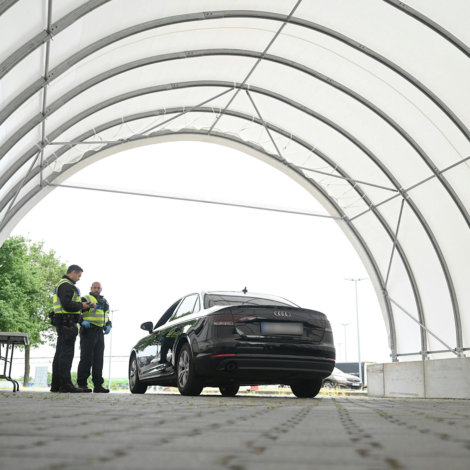 Aktion gegen Asylbewerber: Niederländer kontrollieren jetzt eigenmächtig an deutscher Grenze